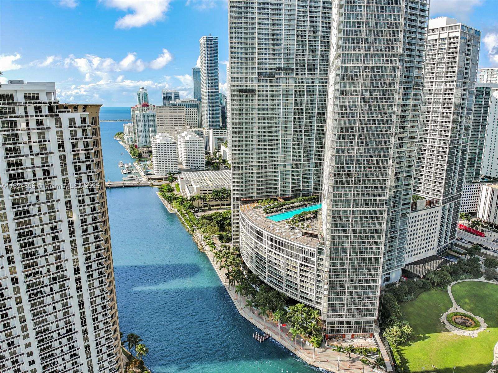 Icon Brickell 1 at 475 Brickell Ave, Miami, FL 33131 - For Sale photo 21