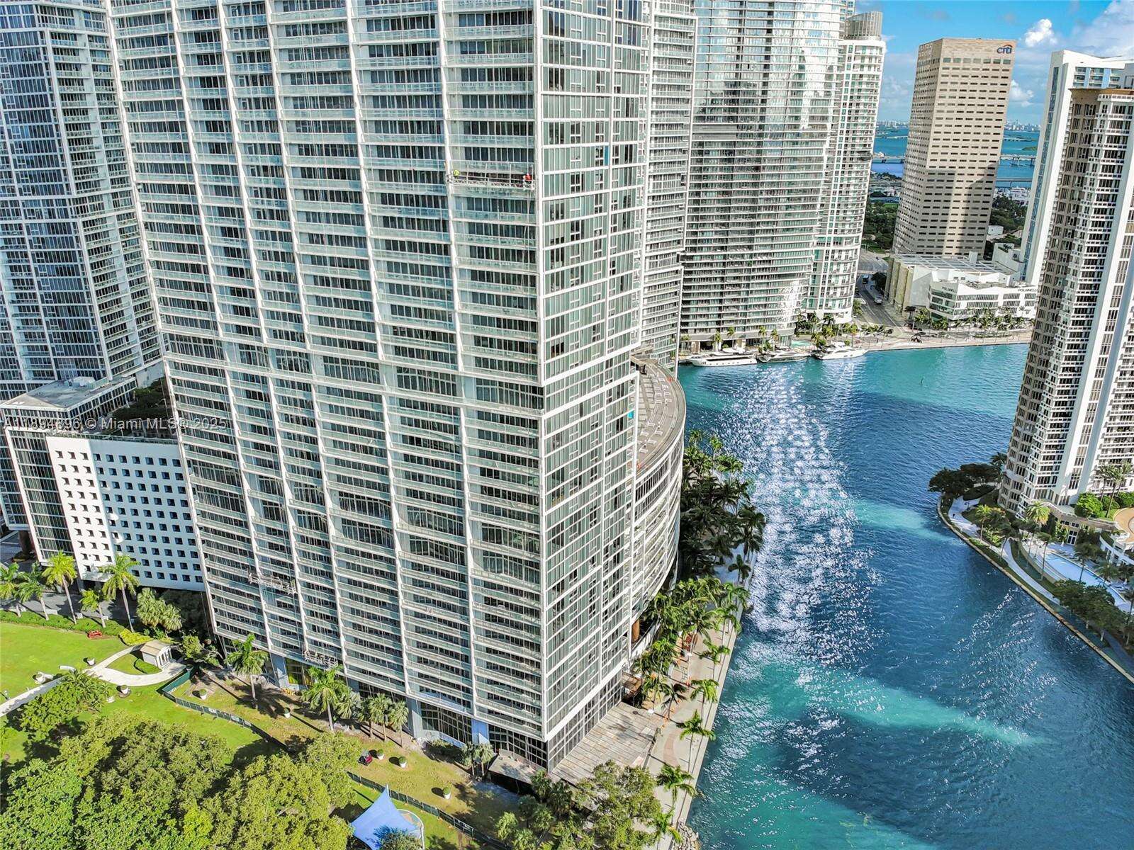 Icon Brickell 1 at 475 Brickell Ave, Miami, FL 33131 - For Sale photo 22