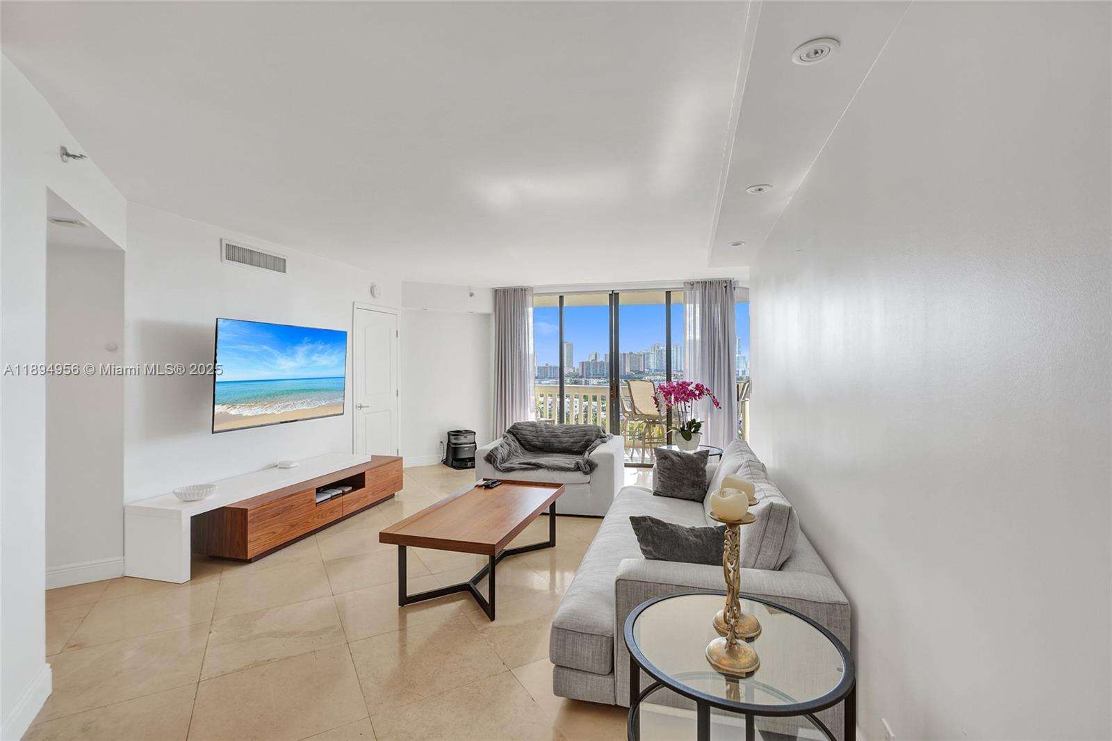 1000 Williams Island at 1000 Island Blvd, Aventura, FL 33160 - For Sale photo 3
