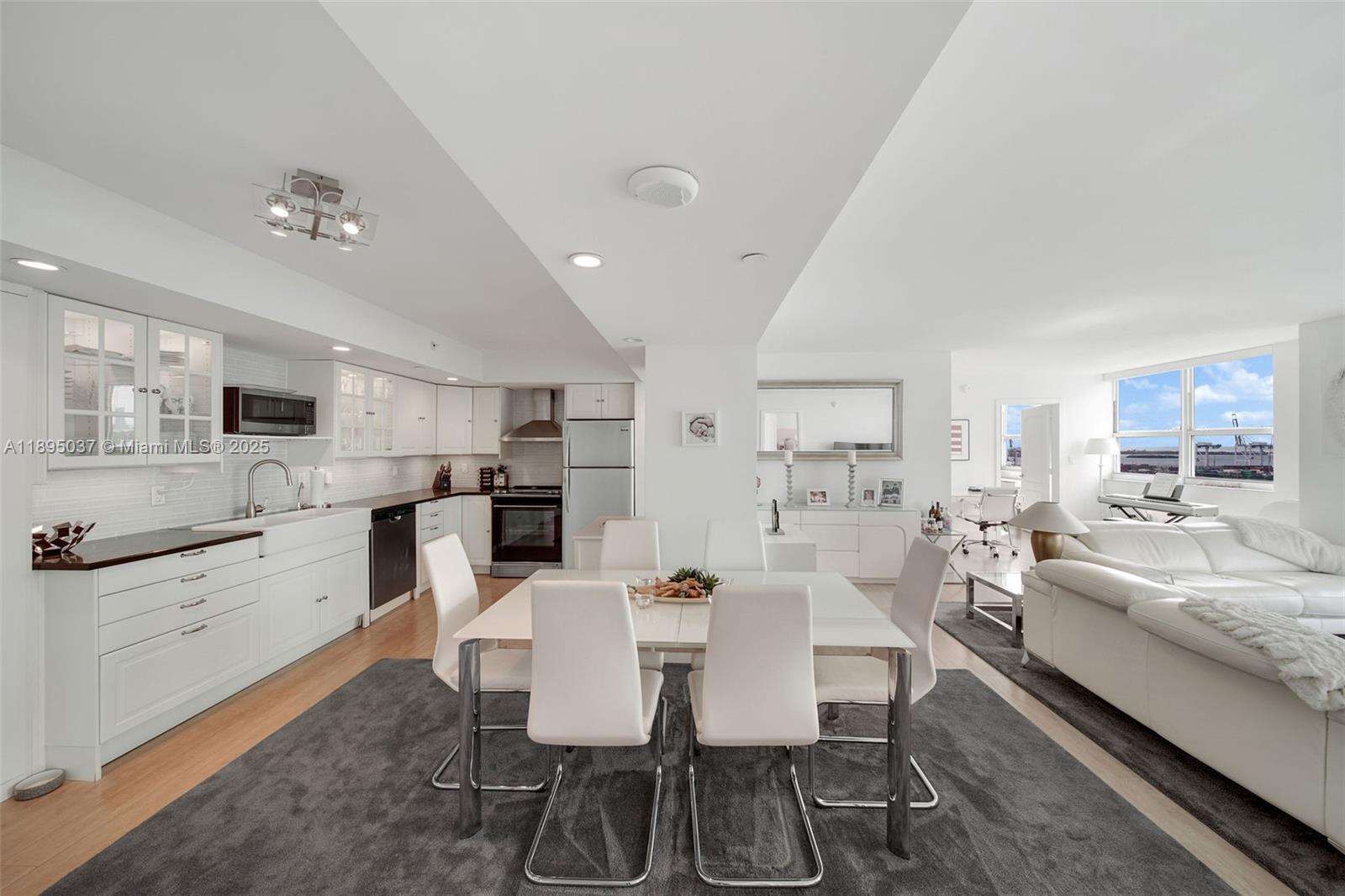 THE FLORIDIAN - 650 W Ave, Miami Beach, FL 33139 | Picture 14