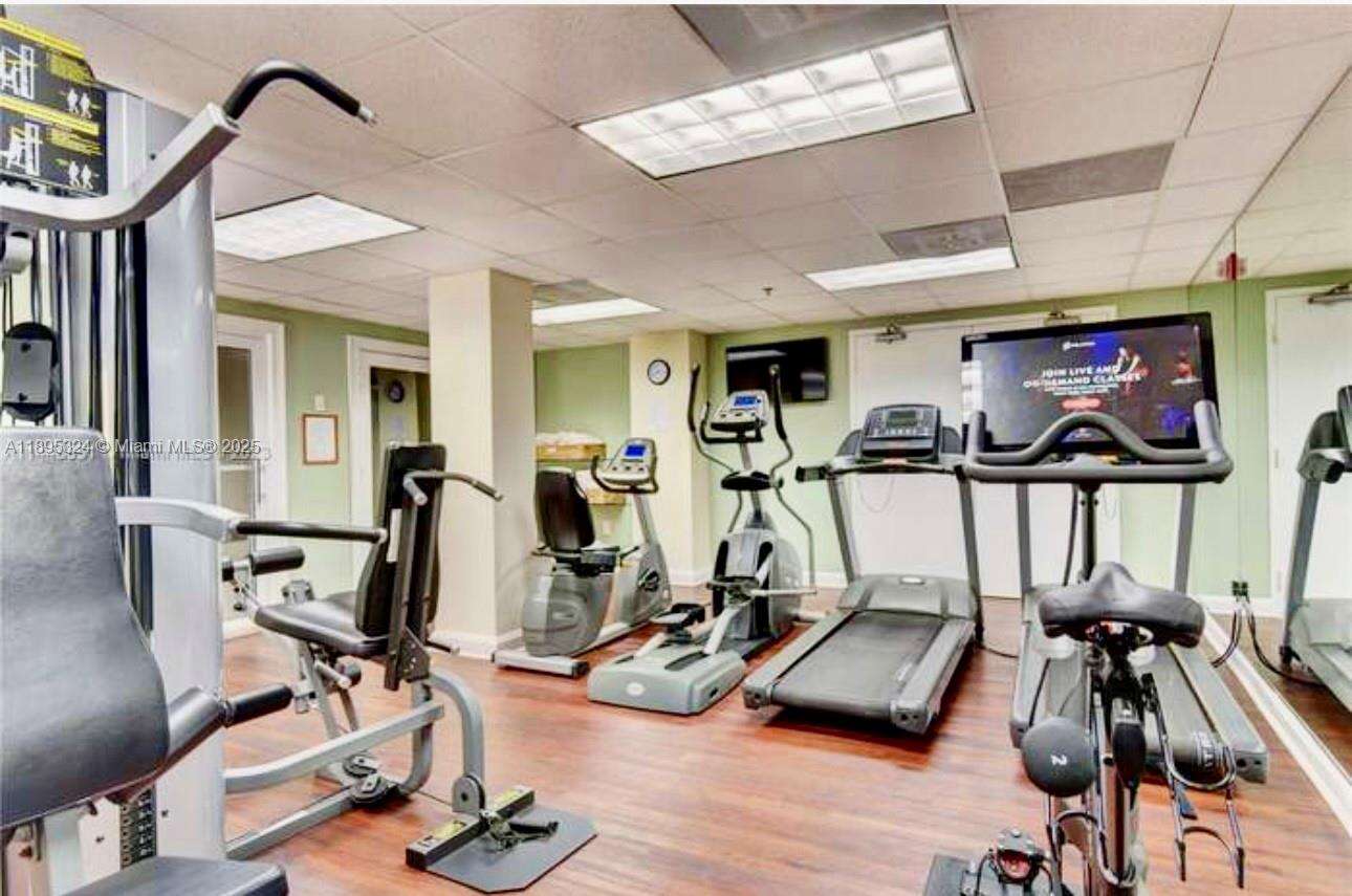 The Mutiny at 2951 Bayshore Dr, Miami, FL 33133 - For Sale photo 14