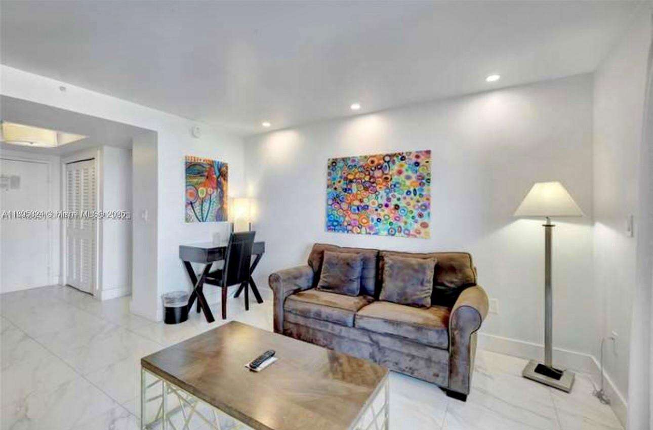 The Mutiny at 2951 Bayshore Dr, Miami, FL 33133 - For Sale photo 5