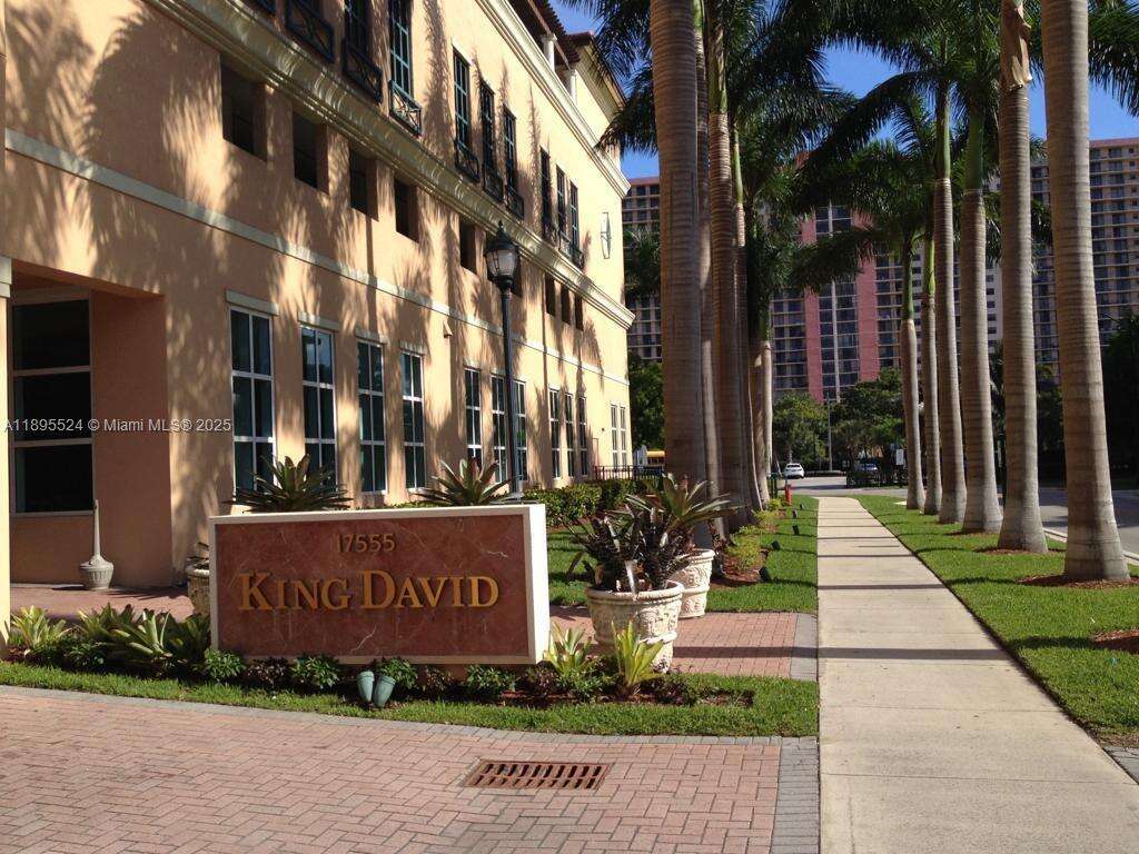 KING DAVID OF SUNNY ISLES - 17555 Atlantic Blvd, Sunny Isles Beach, FL 33160 | Picture 19