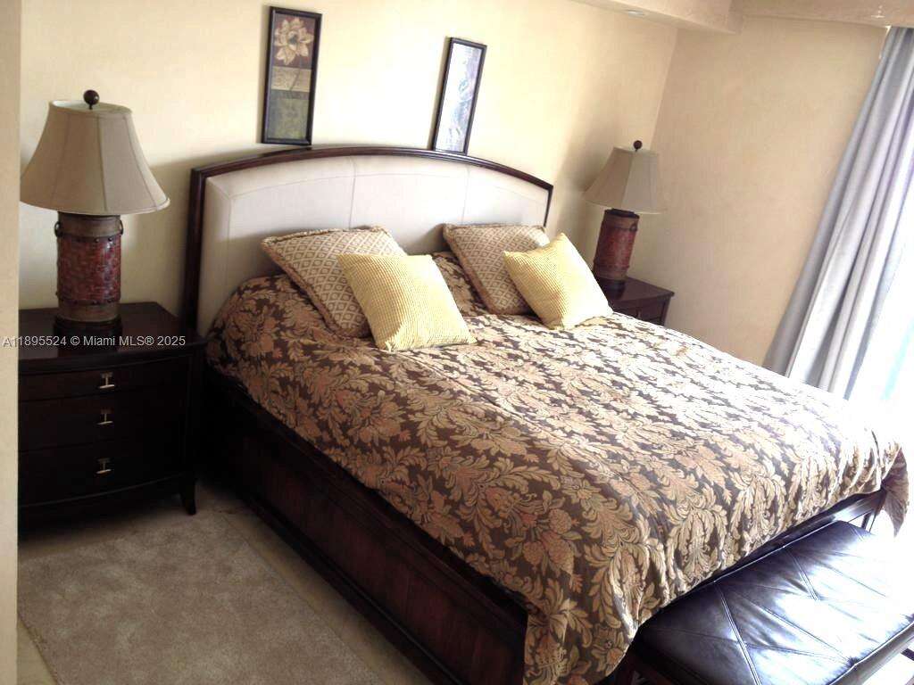 KING DAVID OF SUNNY ISLES - 17555 Atlantic Blvd, Sunny Isles Beach, FL 33160 | Picture 6