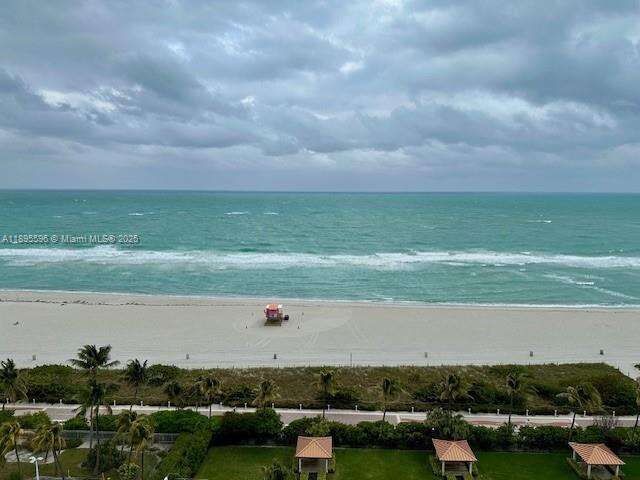 Oceanfront Plaza at 2625 Collins Ave, Miami Beach, FL 33140 - For Sale photo 1