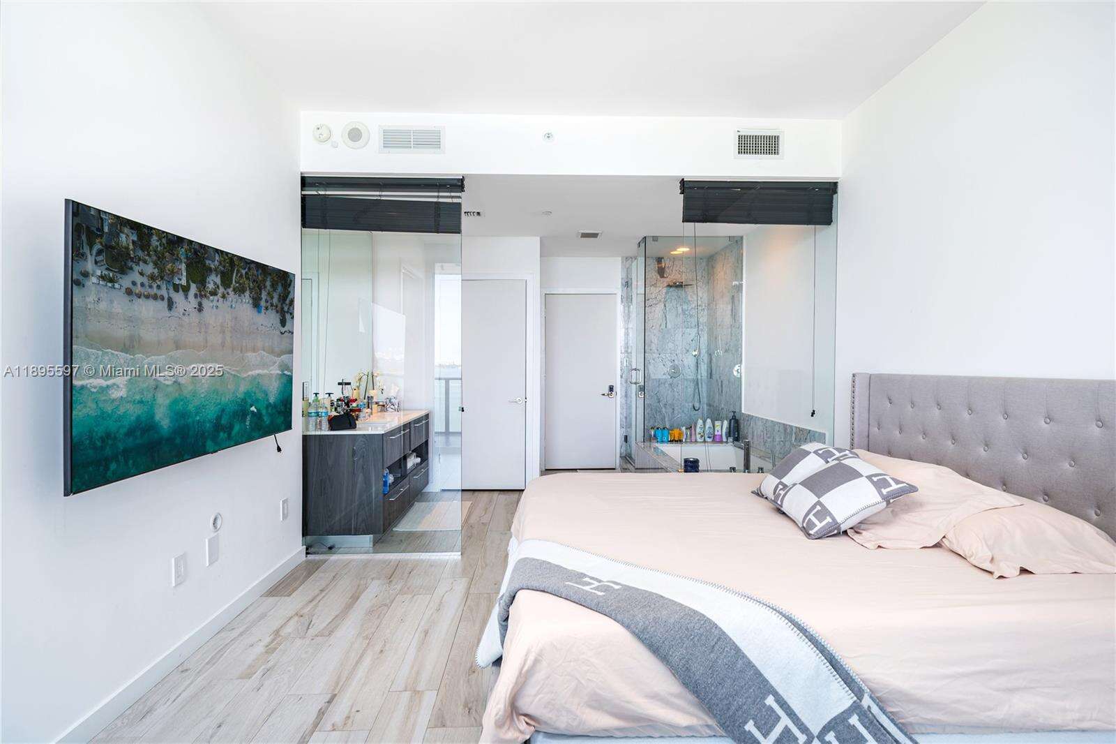 GRAN PARAISO - 480 31 St, Miami, FL 33137 | Picture 10