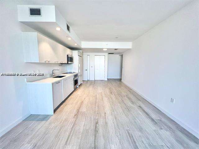 Brickell Heights East at 45 9 St, Miami, FL 33130 - For Sale photo 6