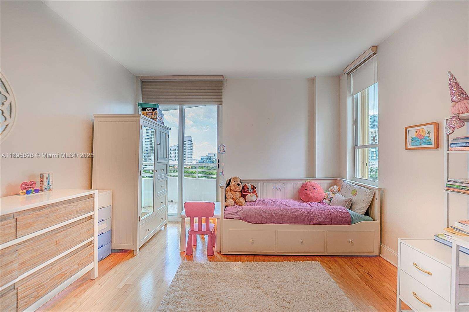 One Tequesta Point at 888 Brickell Key Dr, Miami, FL 33131 - For Sale photo 14