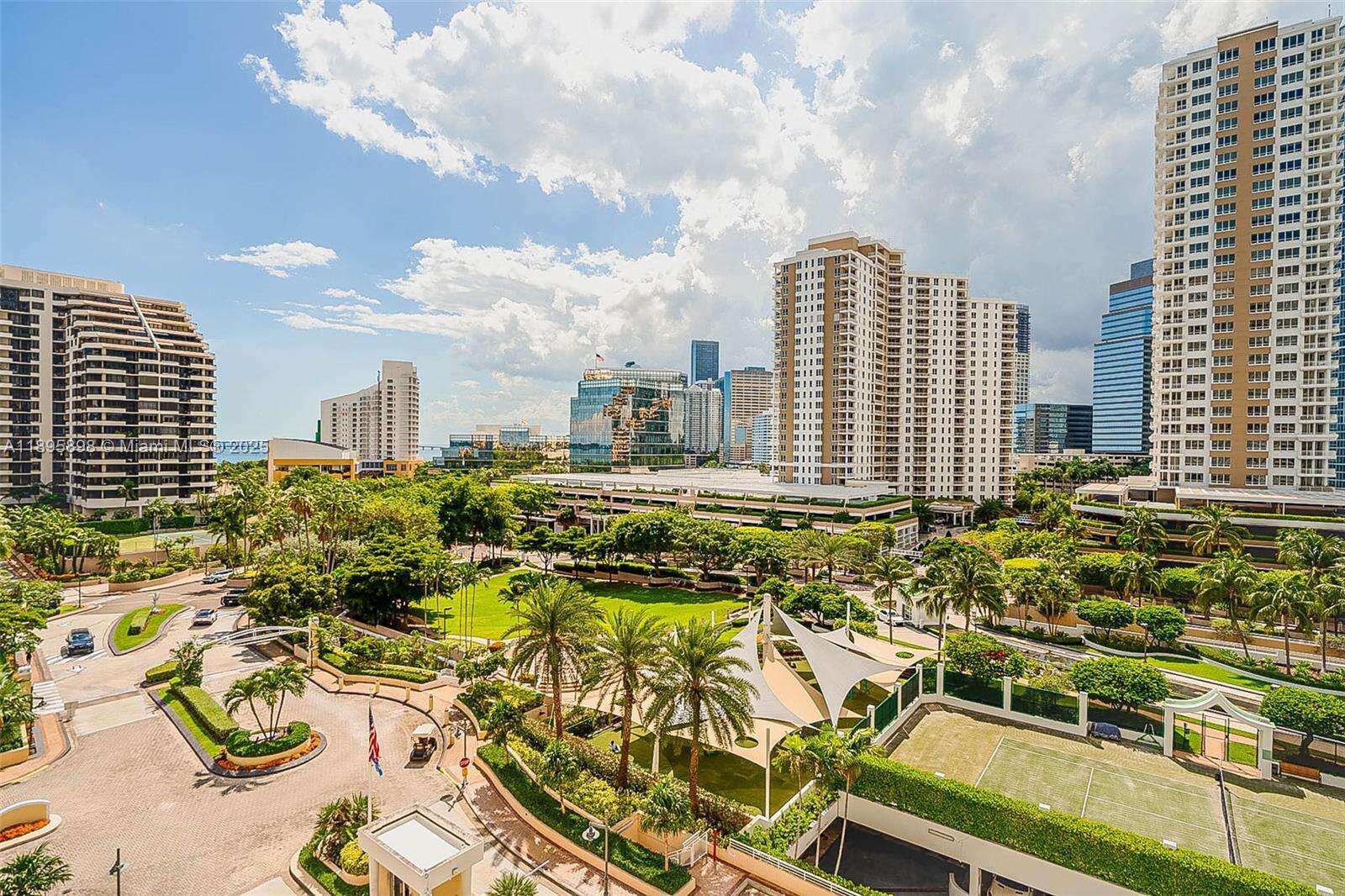 One Tequesta Point at 888 Brickell Key Dr, Miami, FL 33131 - For Sale photo 20