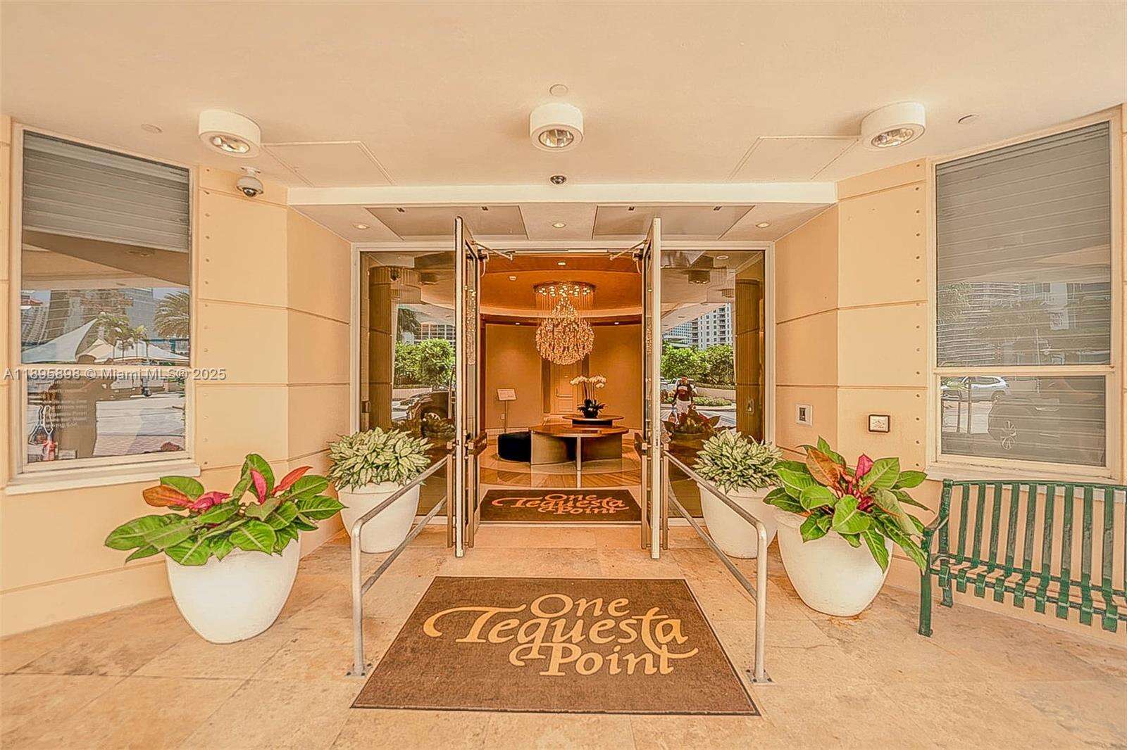 One Tequesta Point at 888 Brickell Key Dr, Miami, FL 33131 - For Sale photo 32
