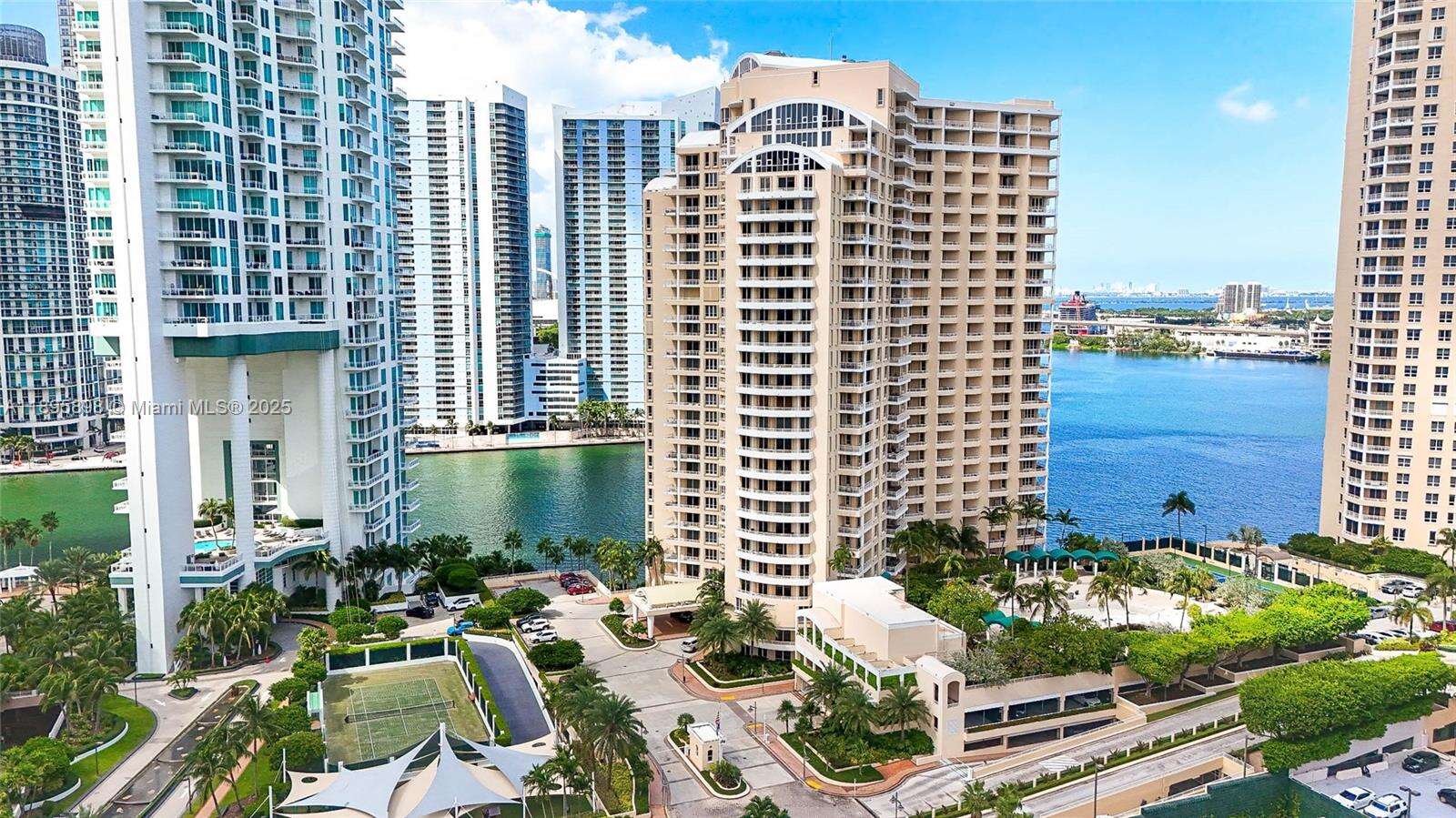 One Tequesta Point at 888 Brickell Key Dr, Miami, FL 33131 - For Sale photo 37
