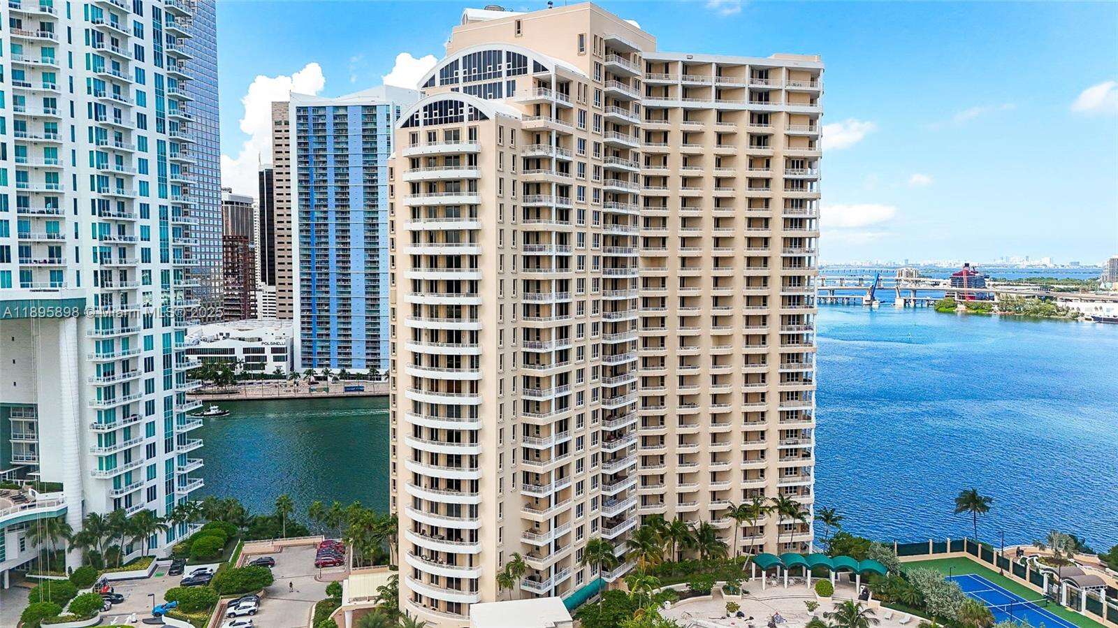 One Tequesta Point at 888 Brickell Key Dr, Miami, FL 33131 - For Sale photo 38