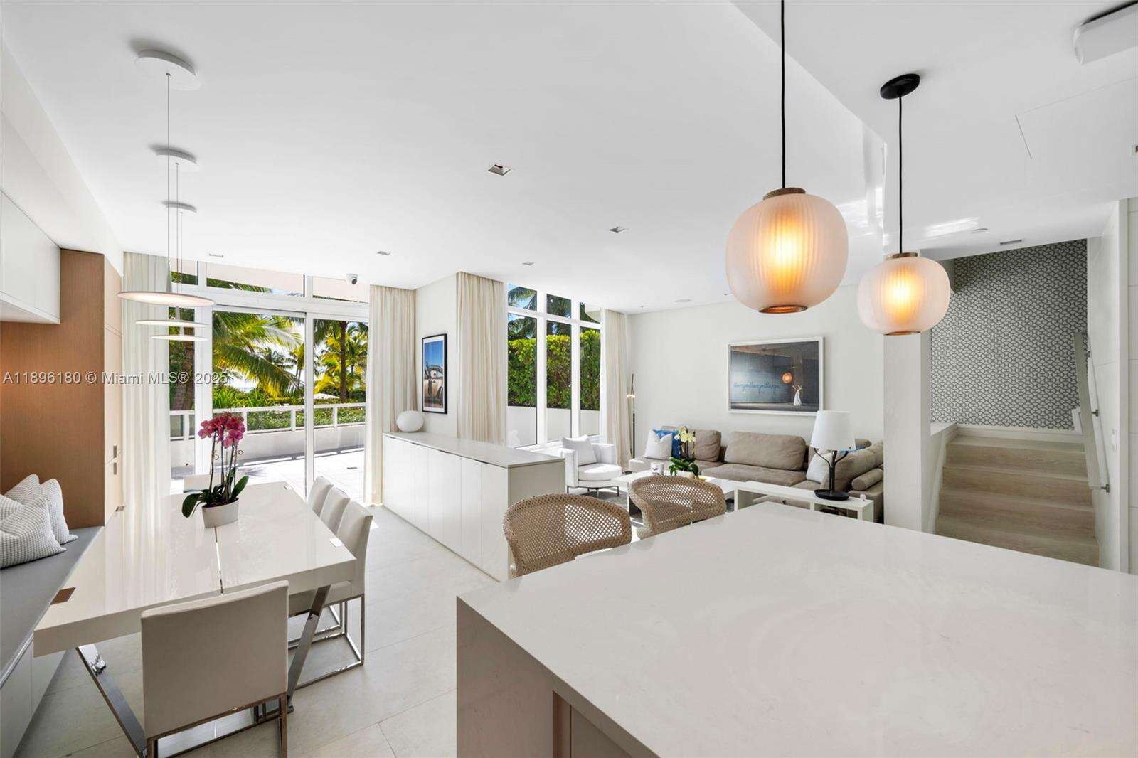 CONTINUUM ON SOUTH BEACH CONDO THE NORTH TOWER - 50 Pointe Dr, Miami Beach, FL 33139 | Picture 2