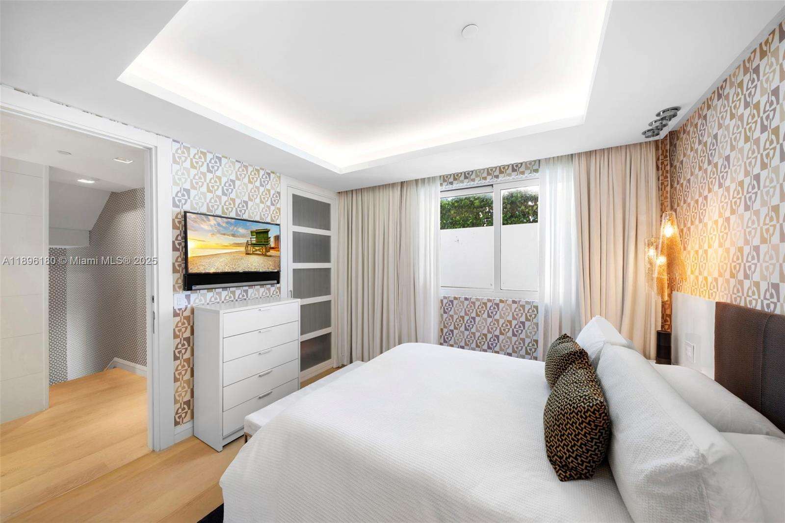 CONTINUUM ON SOUTH BEACH CONDO THE NORTH TOWER - 50 Pointe Dr, Miami Beach, FL 33139 | Picture 13