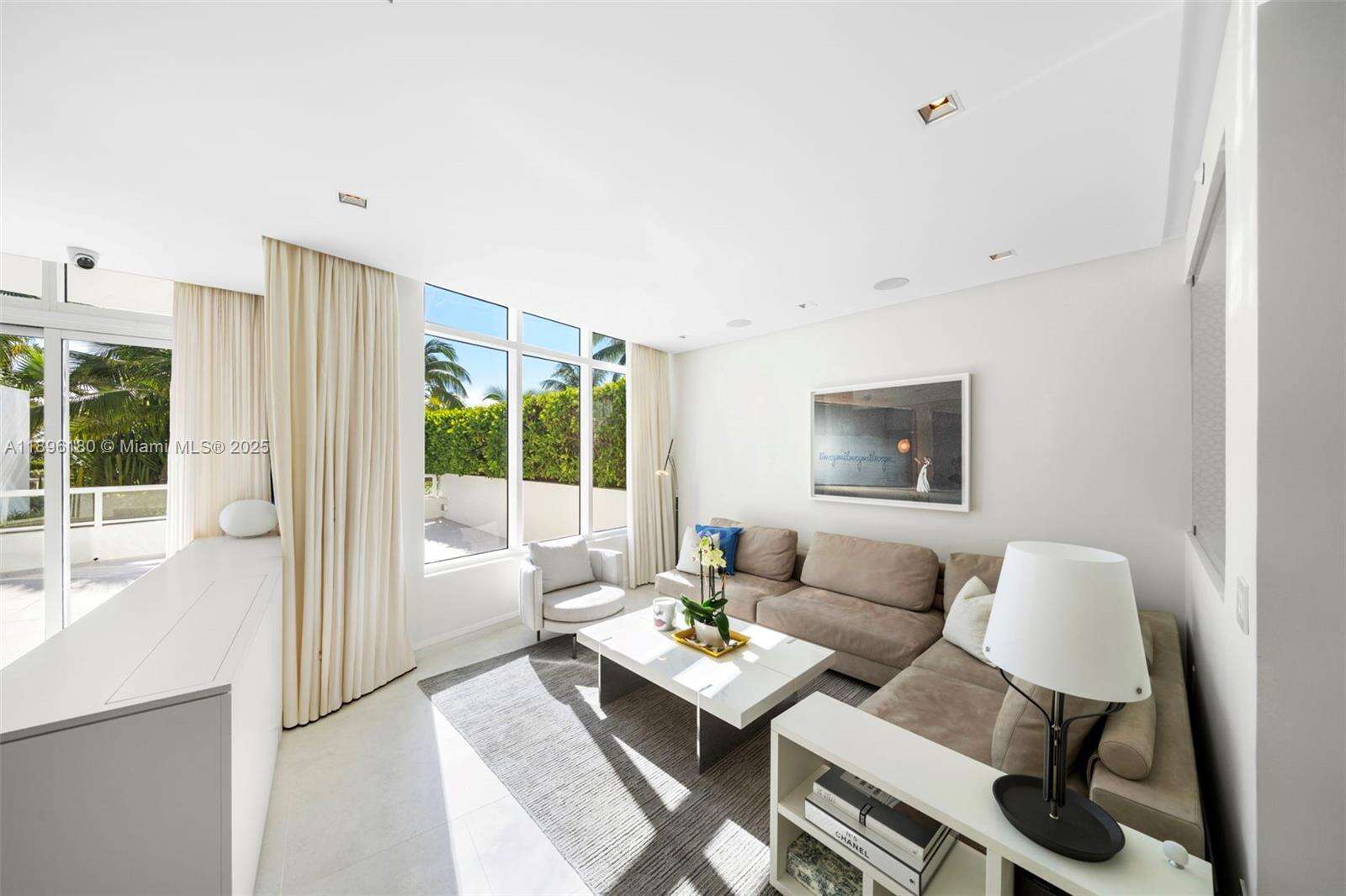 CONTINUUM ON SOUTH BEACH CONDO THE NORTH TOWER - 50 Pointe Dr, Miami Beach, FL 33139 | Picture 4