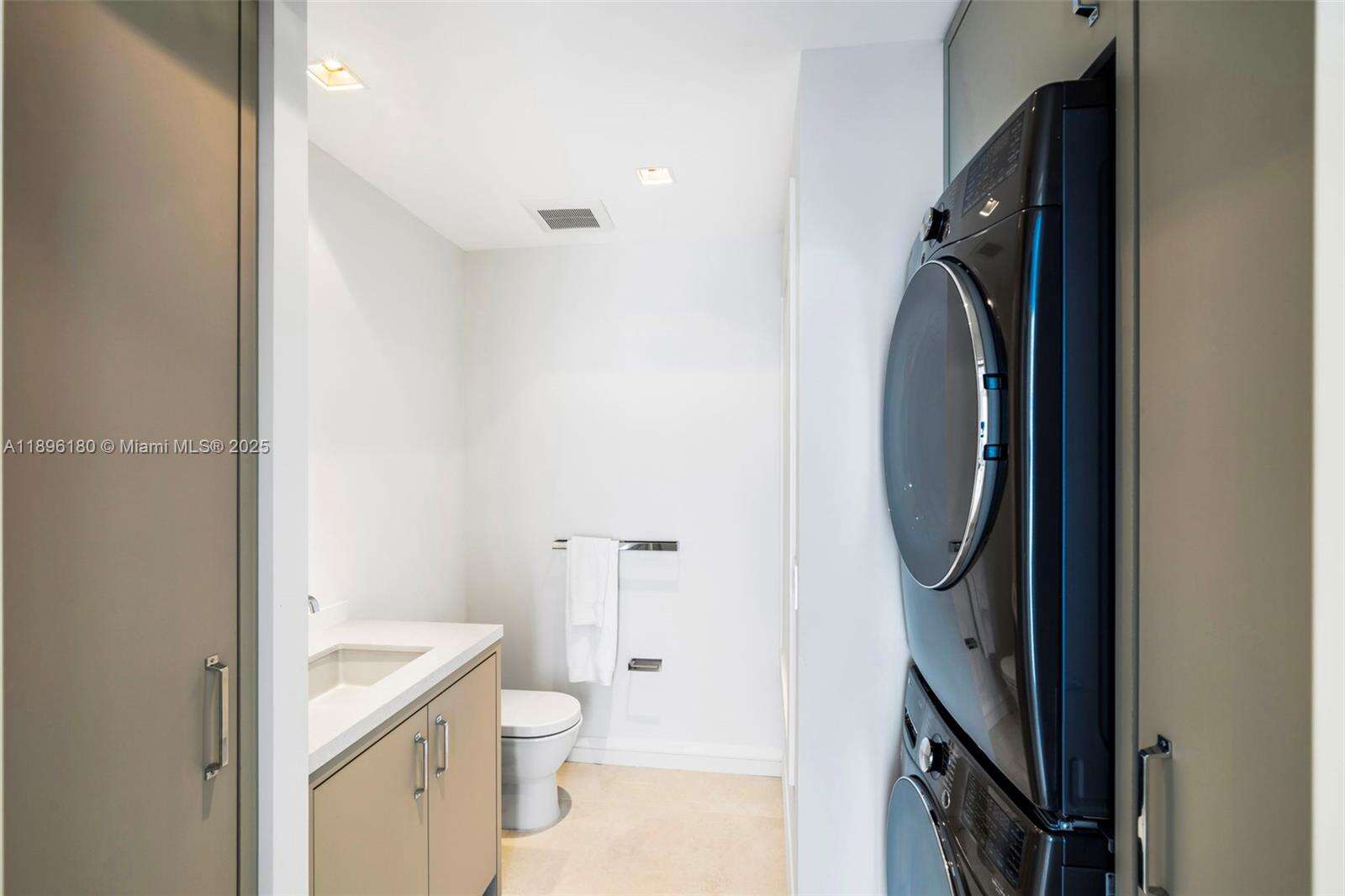 CONTINUUM ON SOUTH BEACH CONDO THE NORTH TOWER - 50 Pointe Dr, Miami Beach, FL 33139 | Picture 32