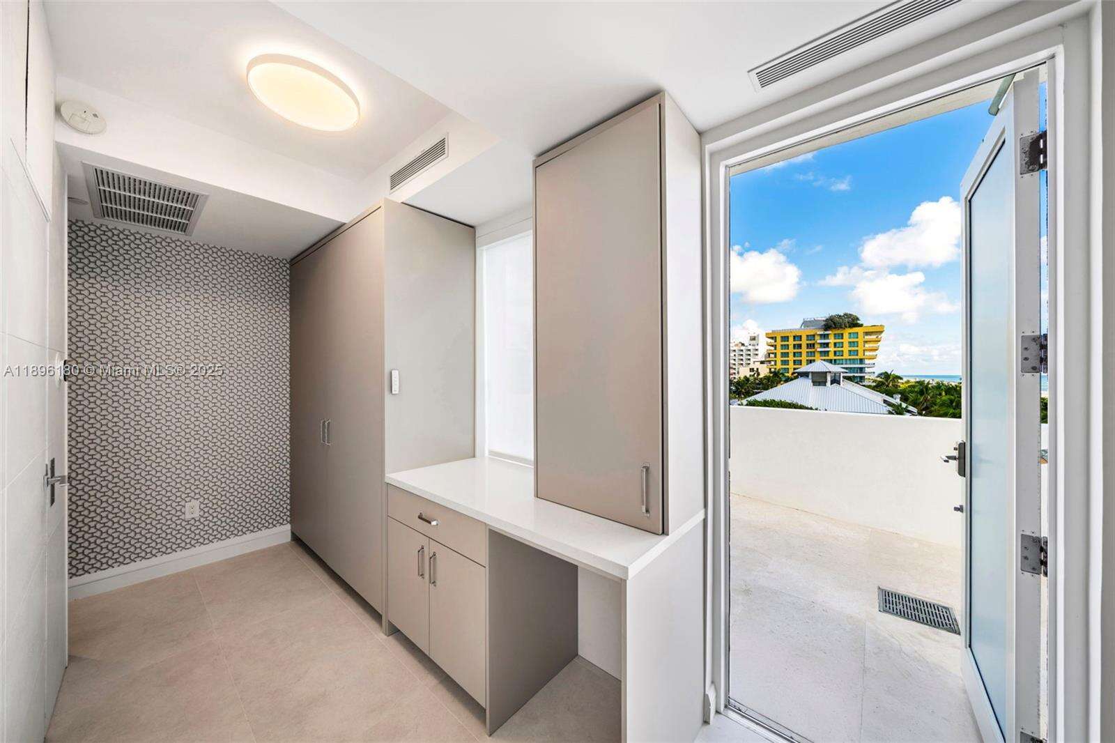 CONTINUUM ON SOUTH BEACH CONDO THE NORTH TOWER - 50 Pointe Dr, Miami Beach, FL 33139 | Picture 33