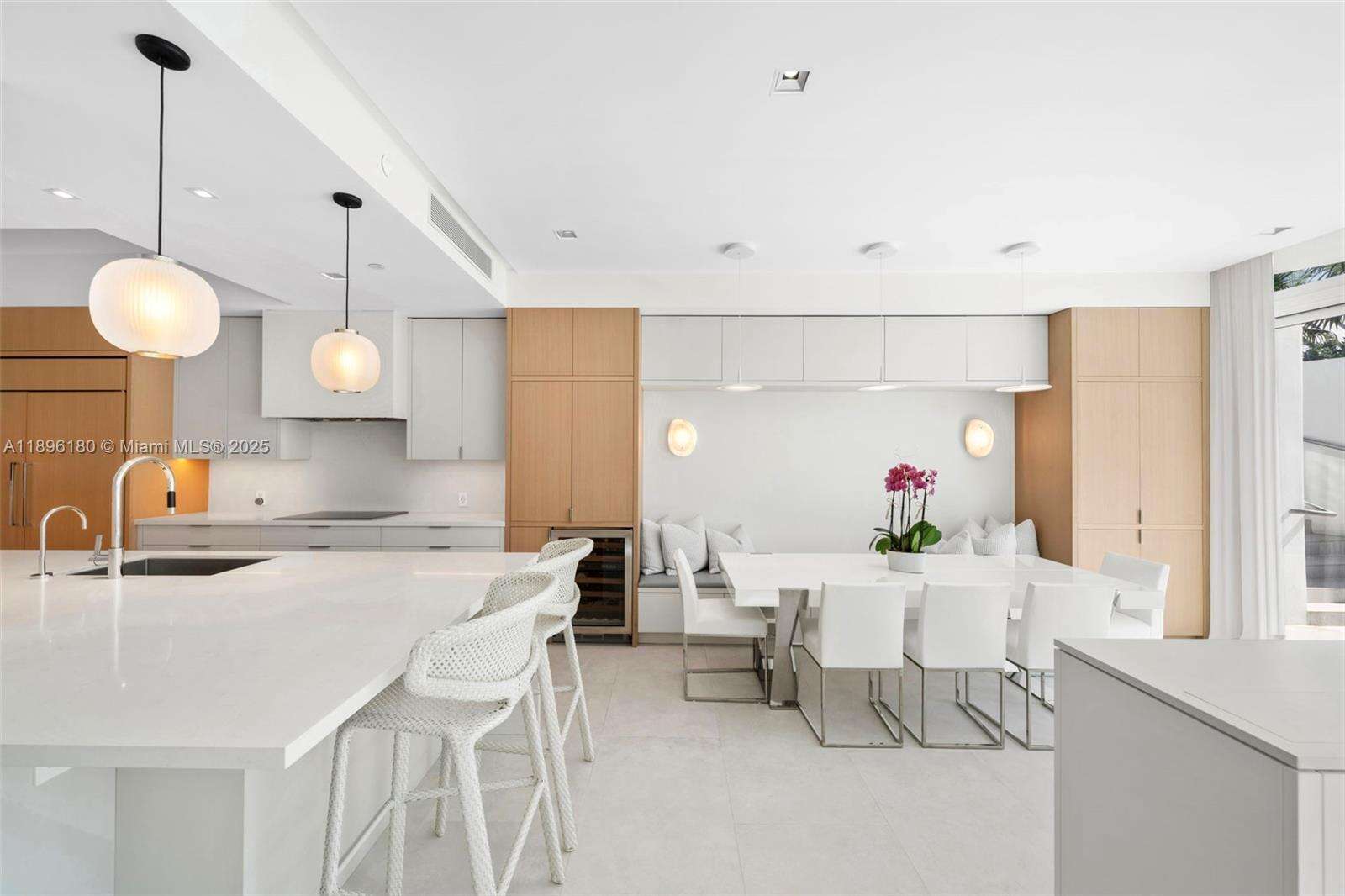CONTINUUM ON SOUTH BEACH CONDO THE NORTH TOWER - 50 Pointe Dr, Miami Beach, FL 33139 | Picture 6