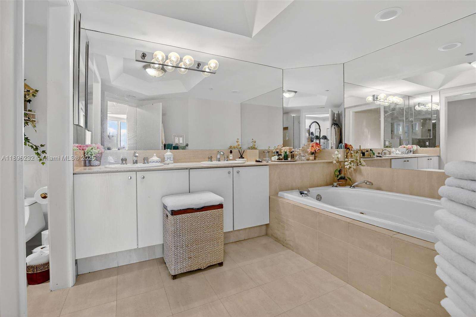 7000 Williams Island at 7000 Island Blvd, Aventura, FL 33160 - For Sale photo 19