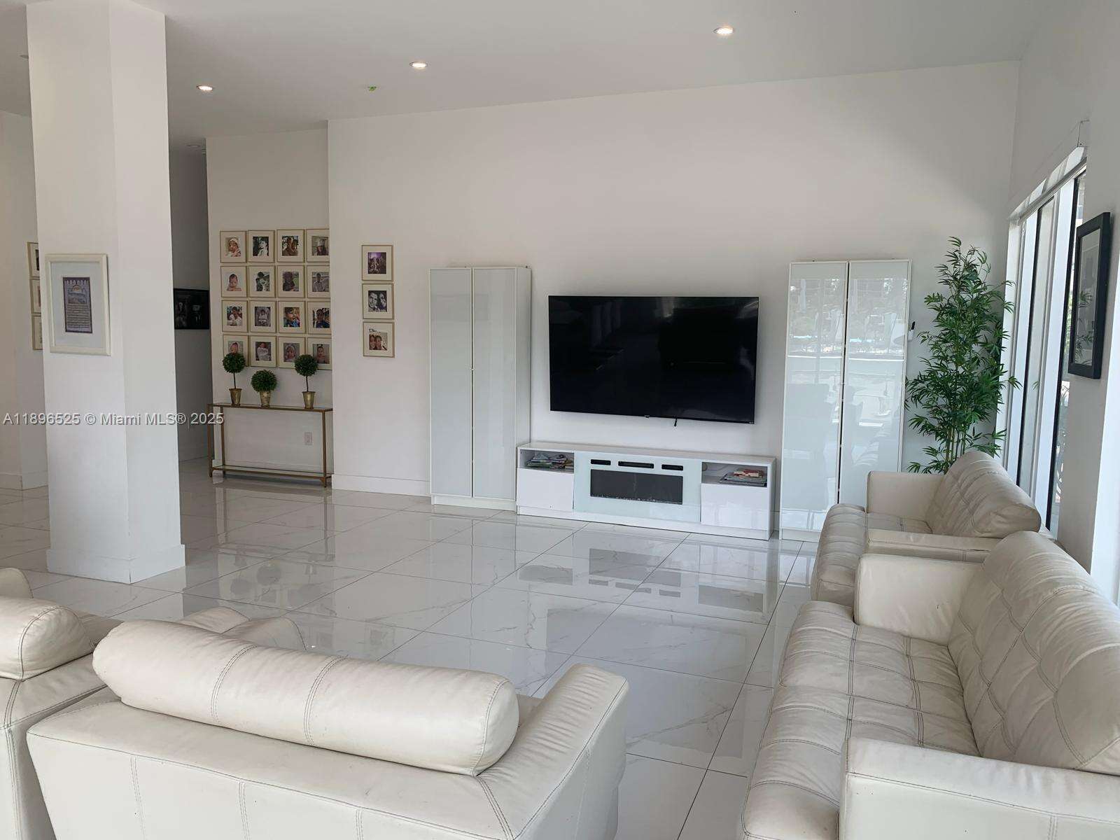 Aquarius at 2751 Ocean Dr, Hollywood, FL 33019 - For Sale photo 15