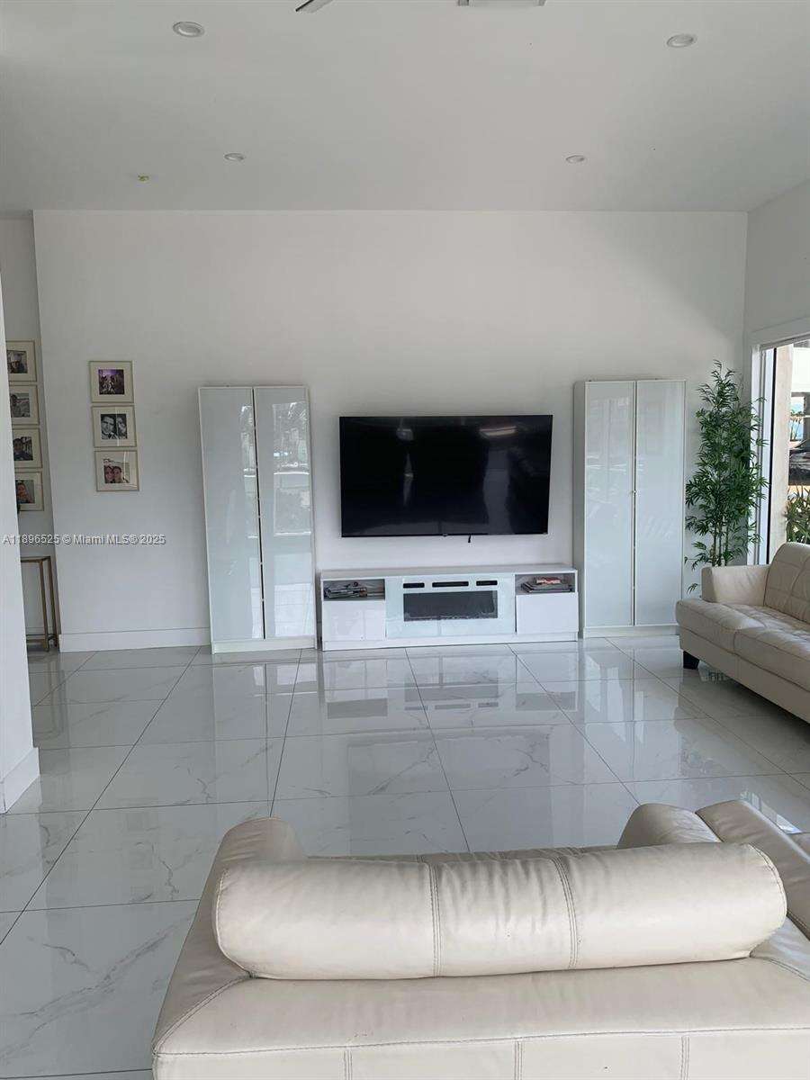 Aquarius at 2751 Ocean Dr, Hollywood, FL 33019 - For Sale photo 46