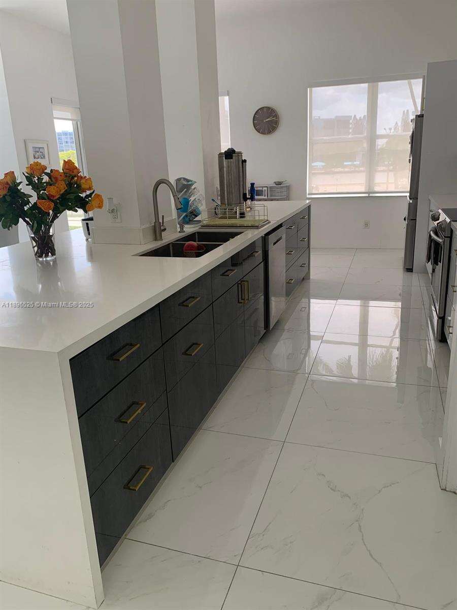 Aquarius at 2751 Ocean Dr, Hollywood, FL 33019 - For Sale photo 48