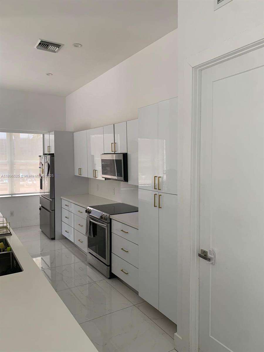 Aquarius at 2751 Ocean Dr, Hollywood, FL 33019 - For Sale photo 49