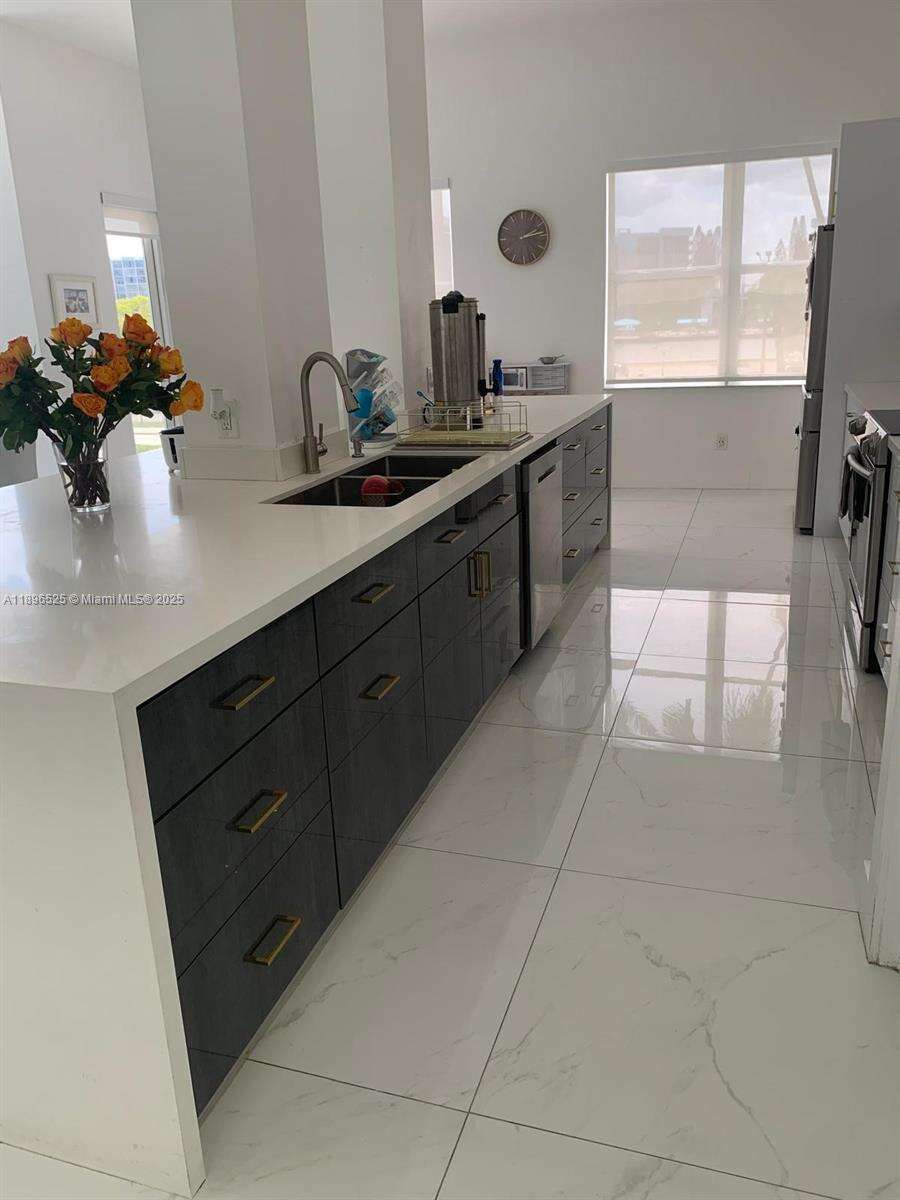 Aquarius at 2751 Ocean Dr, Hollywood, FL 33019 - For Sale photo 62