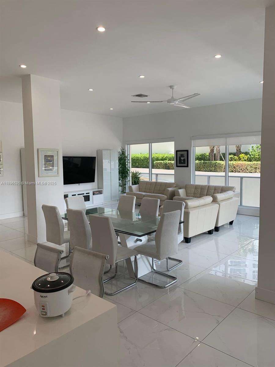 Aquarius at 2751 Ocean Dr, Hollywood, FL 33019 - For Sale photo 10