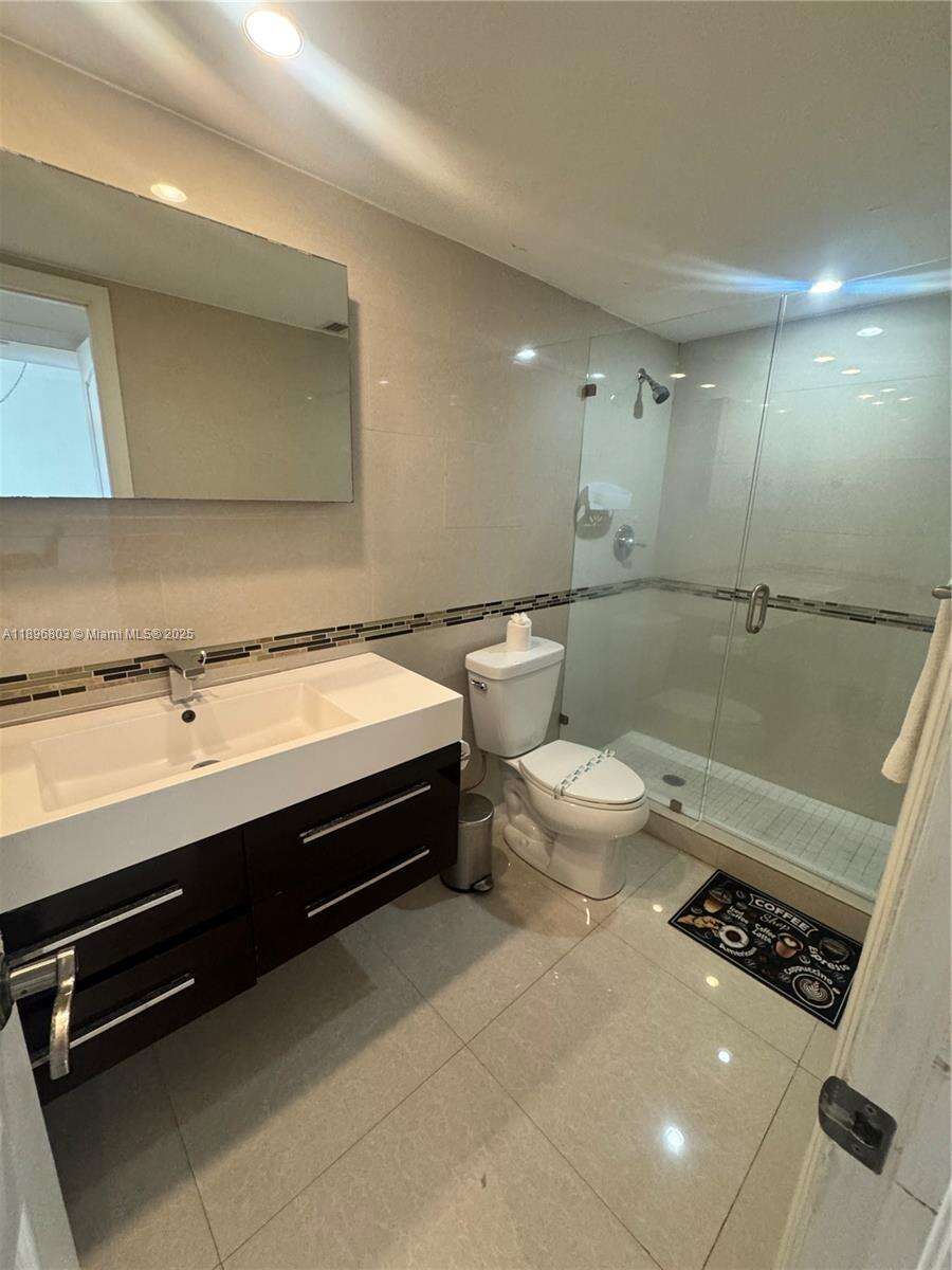 Ocean Reserve at 19370 Collins Ave, Sunny Isles Beach, FL 33160 - For Sale photo 8