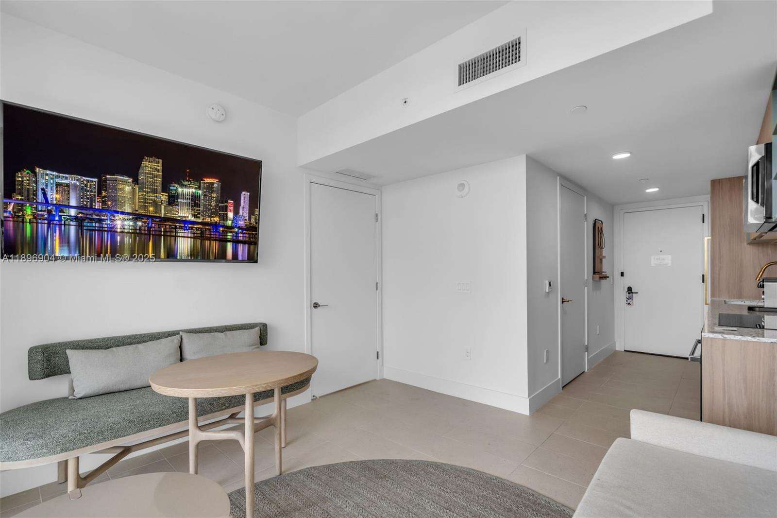 Natiivo | Gale Miami at 159 6th St, Miami, FL 33132 - For Sale photo 3