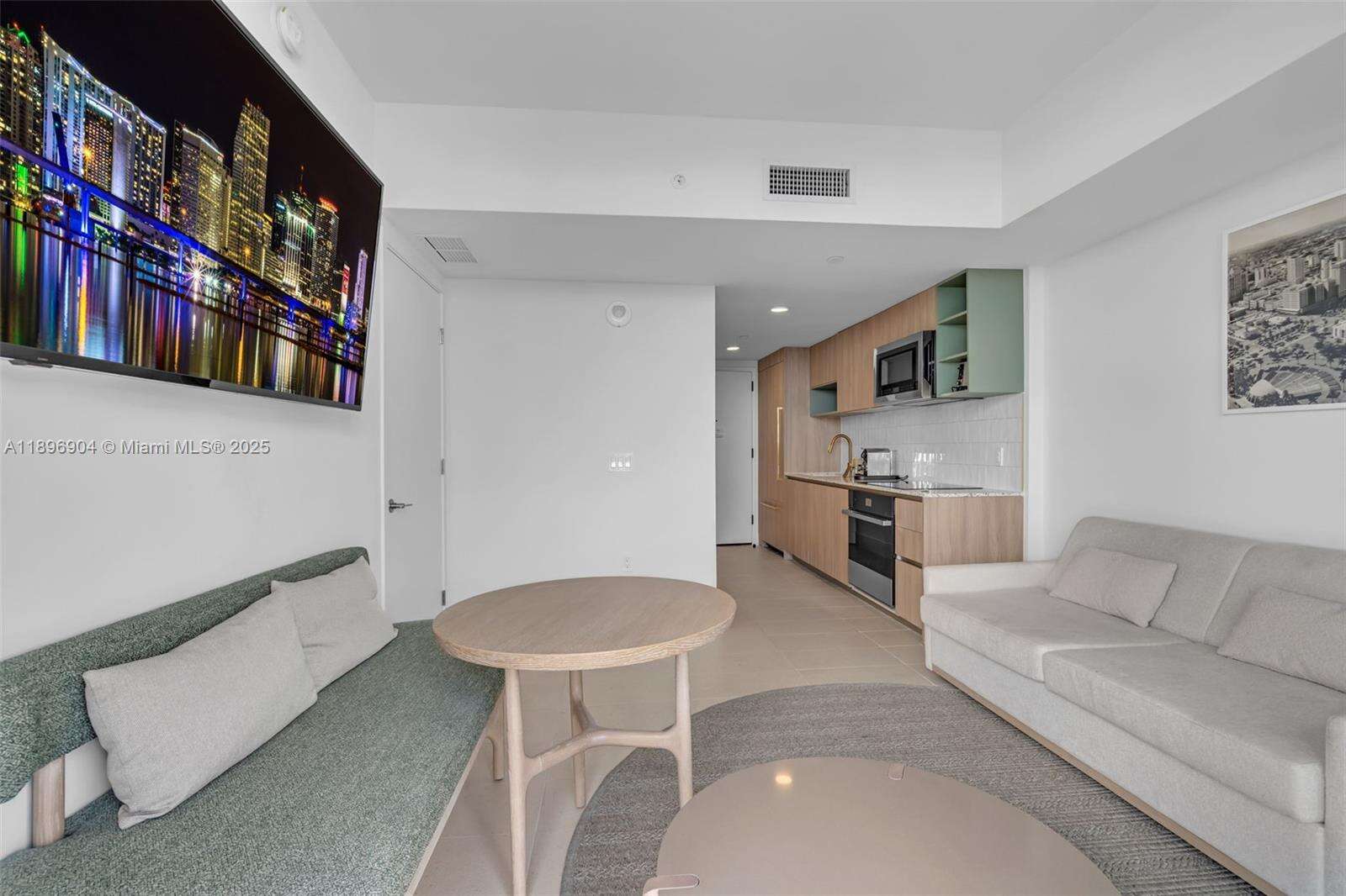 Natiivo | Gale Miami at 159 6th St, Miami, FL 33132 - For Sale photo 4