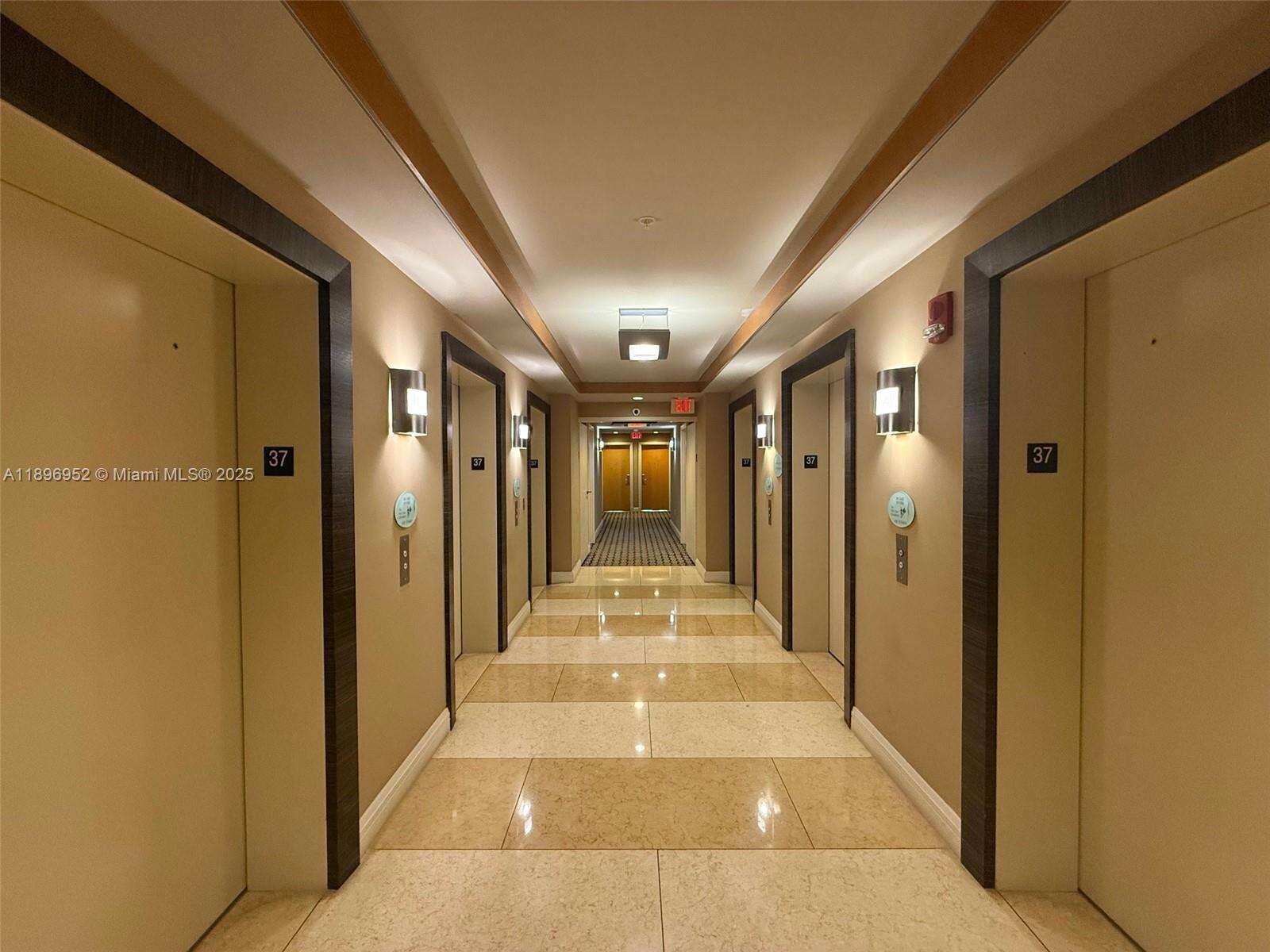 Vizcayne North at 244 Biscayne Blvd, Miami, FL 33132 - For Sale photo 2