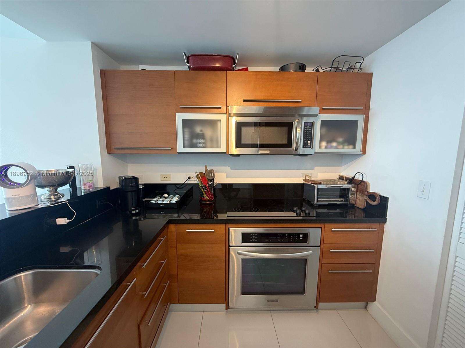 Vizcayne North at 244 Biscayne Blvd, Miami, FL 33132 - For Sale photo 13