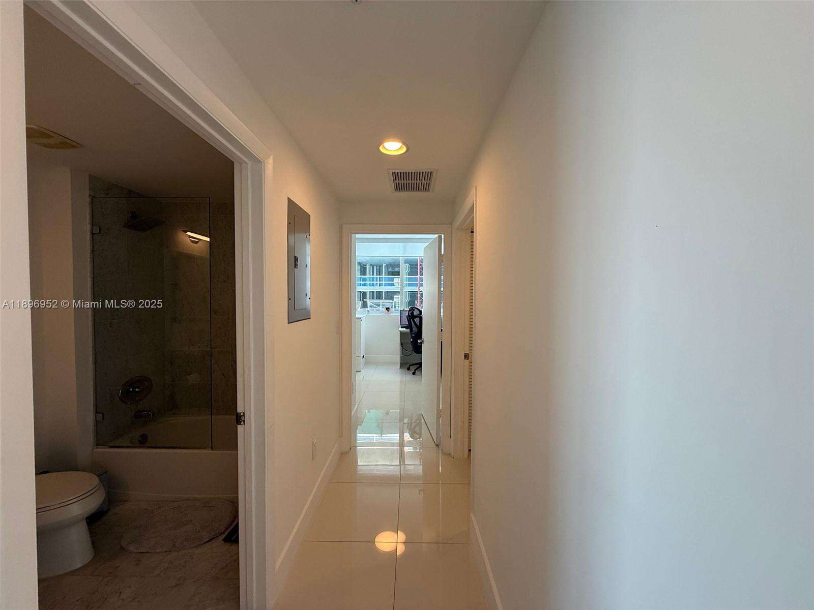 Vizcayne North at 244 Biscayne Blvd, Miami, FL 33132 - For Sale photo 21