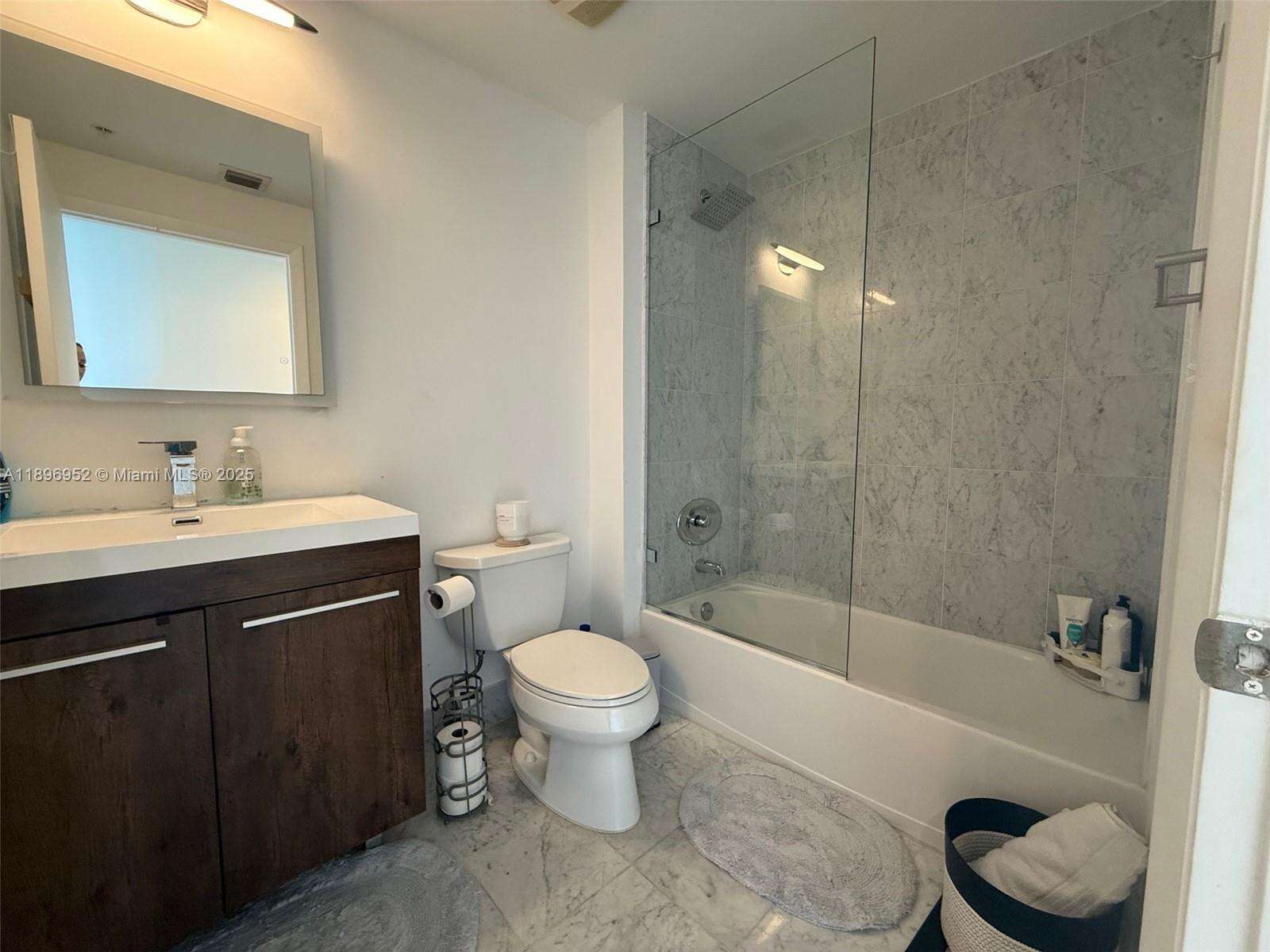 Vizcayne North at 244 Biscayne Blvd, Miami, FL 33132 - For Sale photo 23