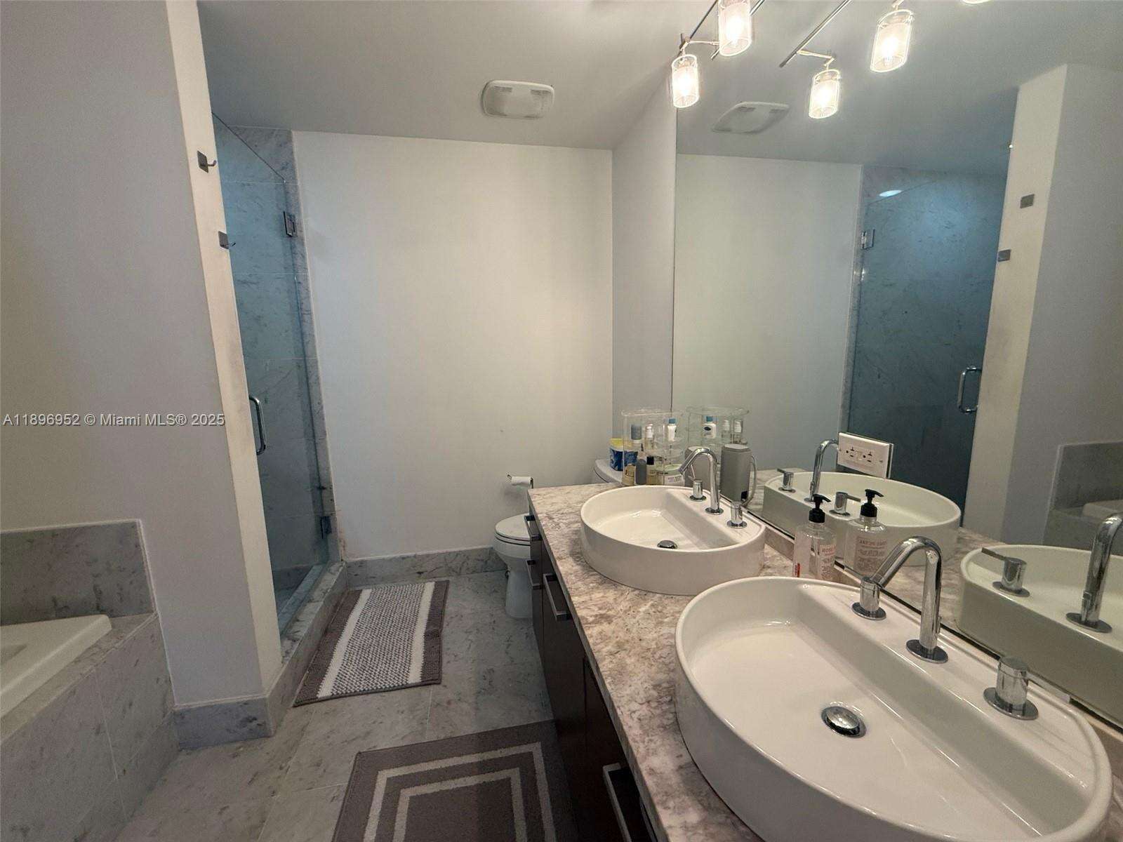 Vizcayne North at 244 Biscayne Blvd, Miami, FL 33132 - For Sale photo 29