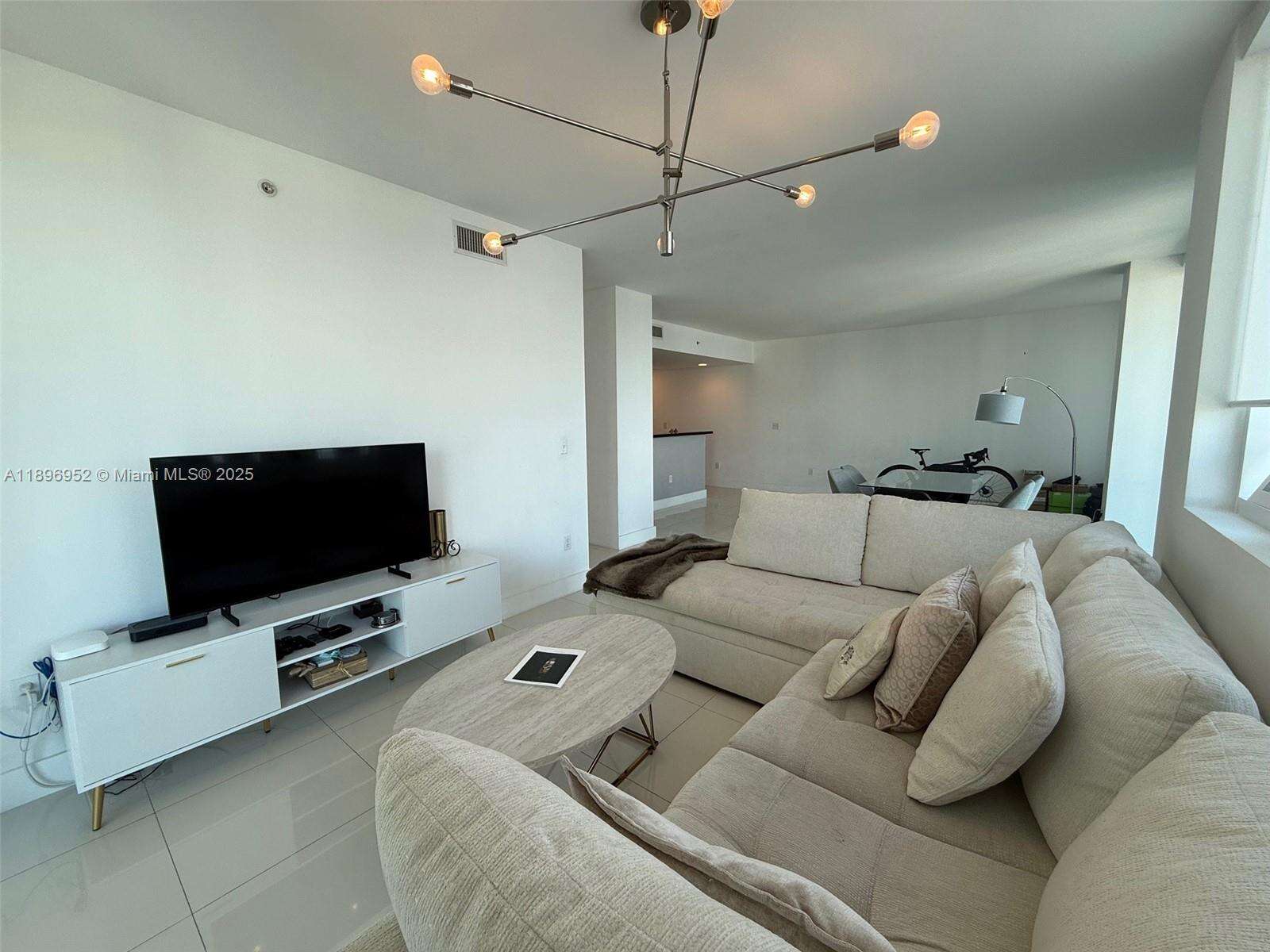 Vizcayne North at 244 Biscayne Blvd, Miami, FL 33132 - For Sale photo 9