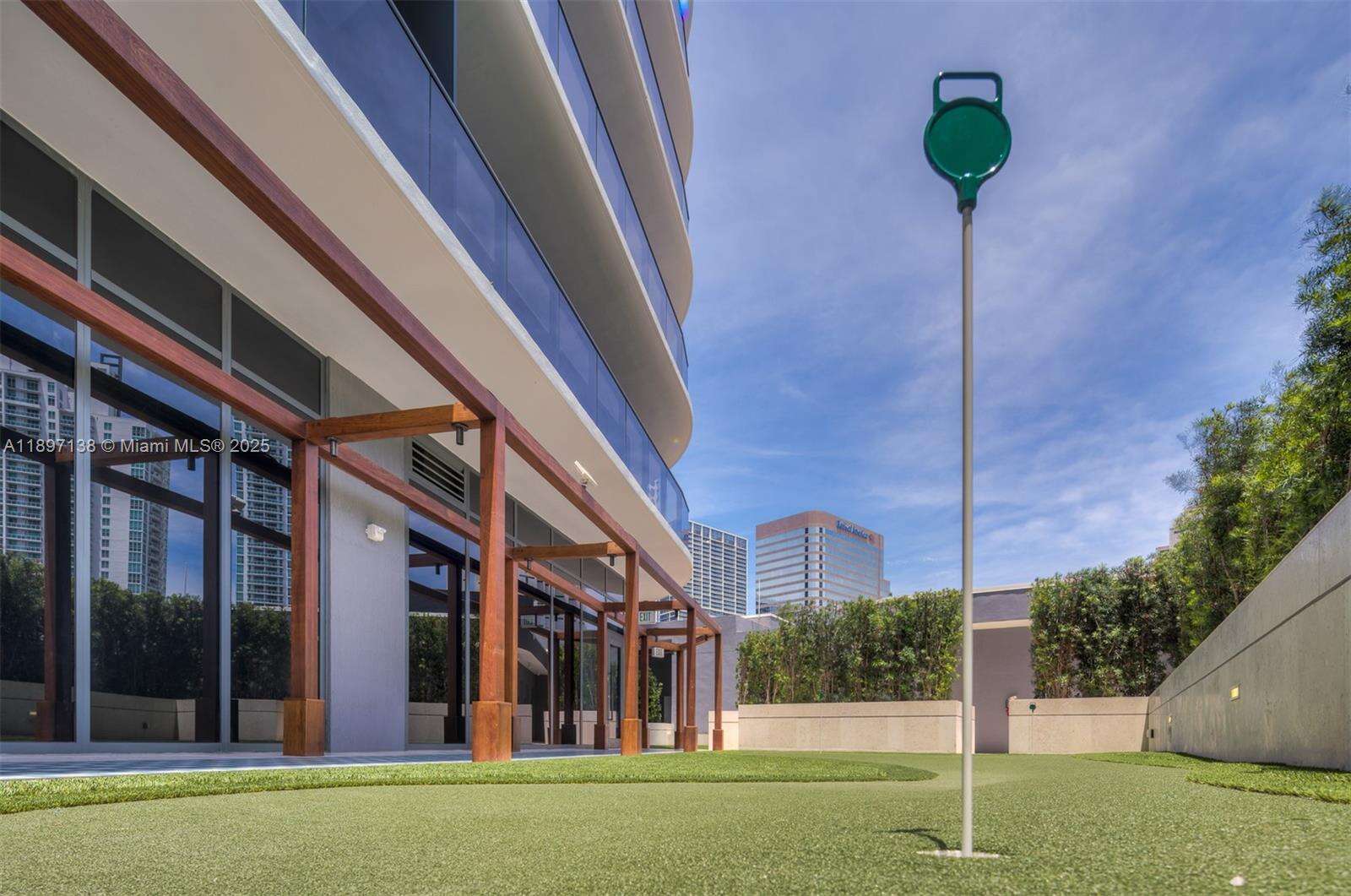 Sls Lux at 801 Miami Ave, Miami, FL 33130 - For Sale photo 29
