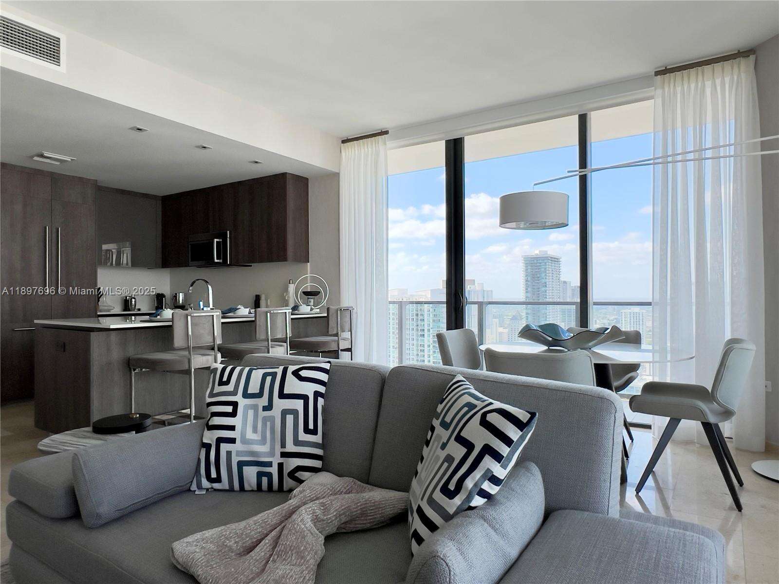 REACH - 68 6th St, Miami, FL 33131 | Picture 7