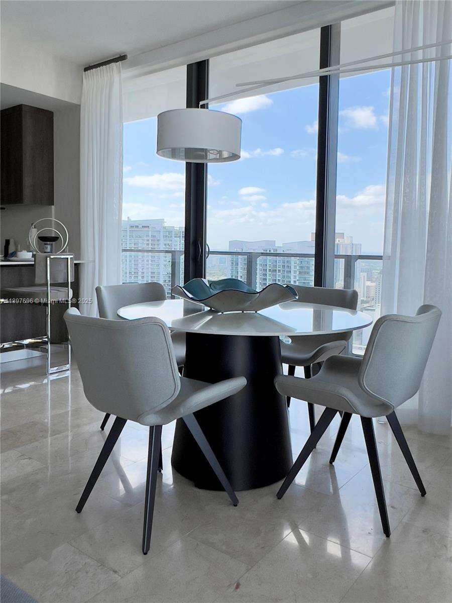 REACH - 68 6th St, Miami, FL 33131 | Picture 8