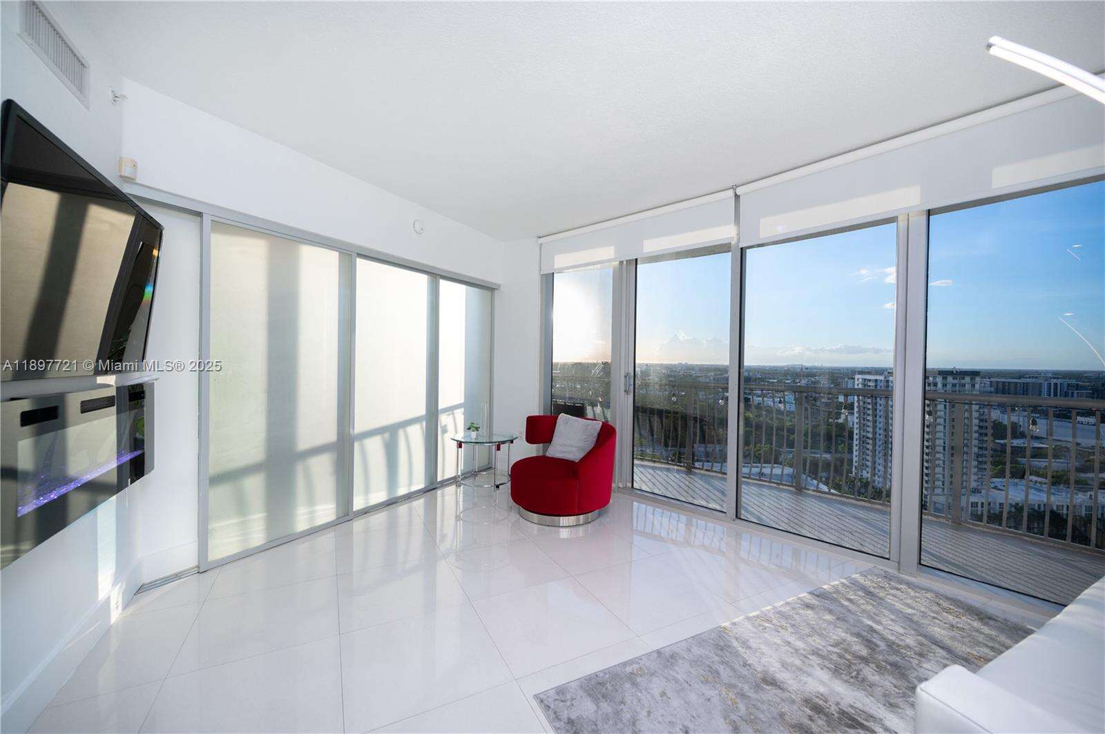 Opera Tower at 1750 Bayshore Dr, Miami, FL 33132 - For Sale photo 11