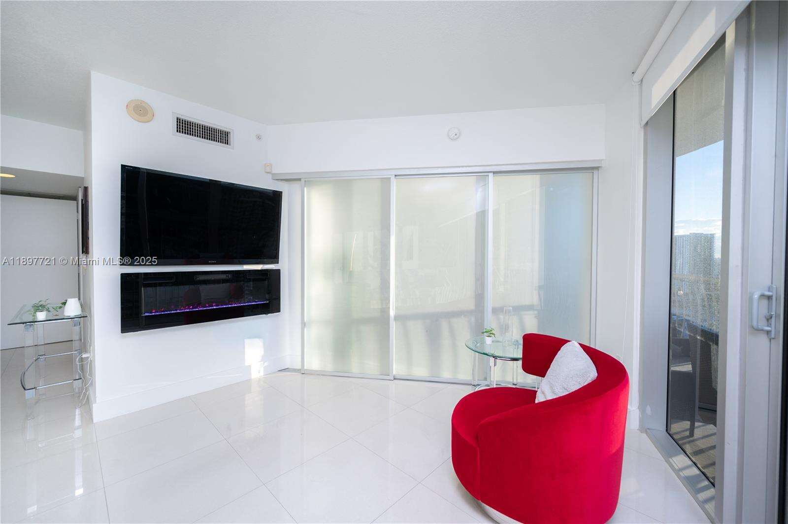 Opera Tower at 1750 Bayshore Dr, Miami, FL 33132 - For Sale photo 10