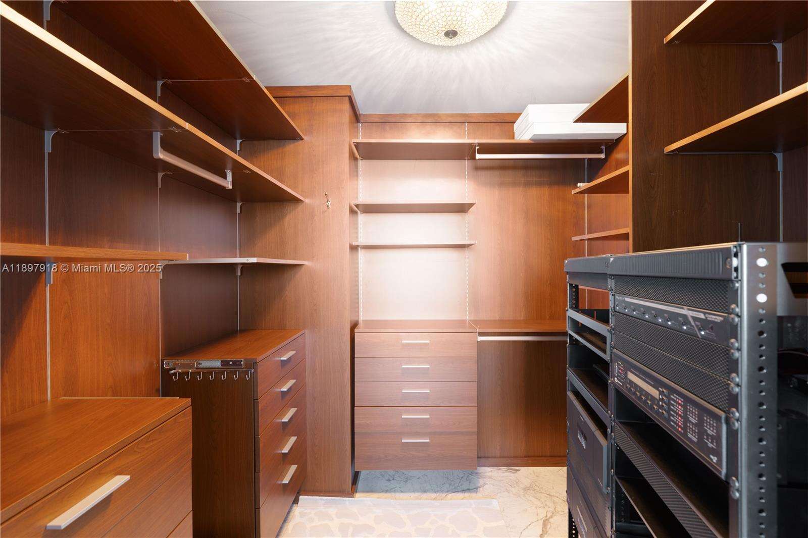 TRUMP PALACE - 18101 Collins Ave, Sunny Isles Beach, FL 33160 | Picture 9