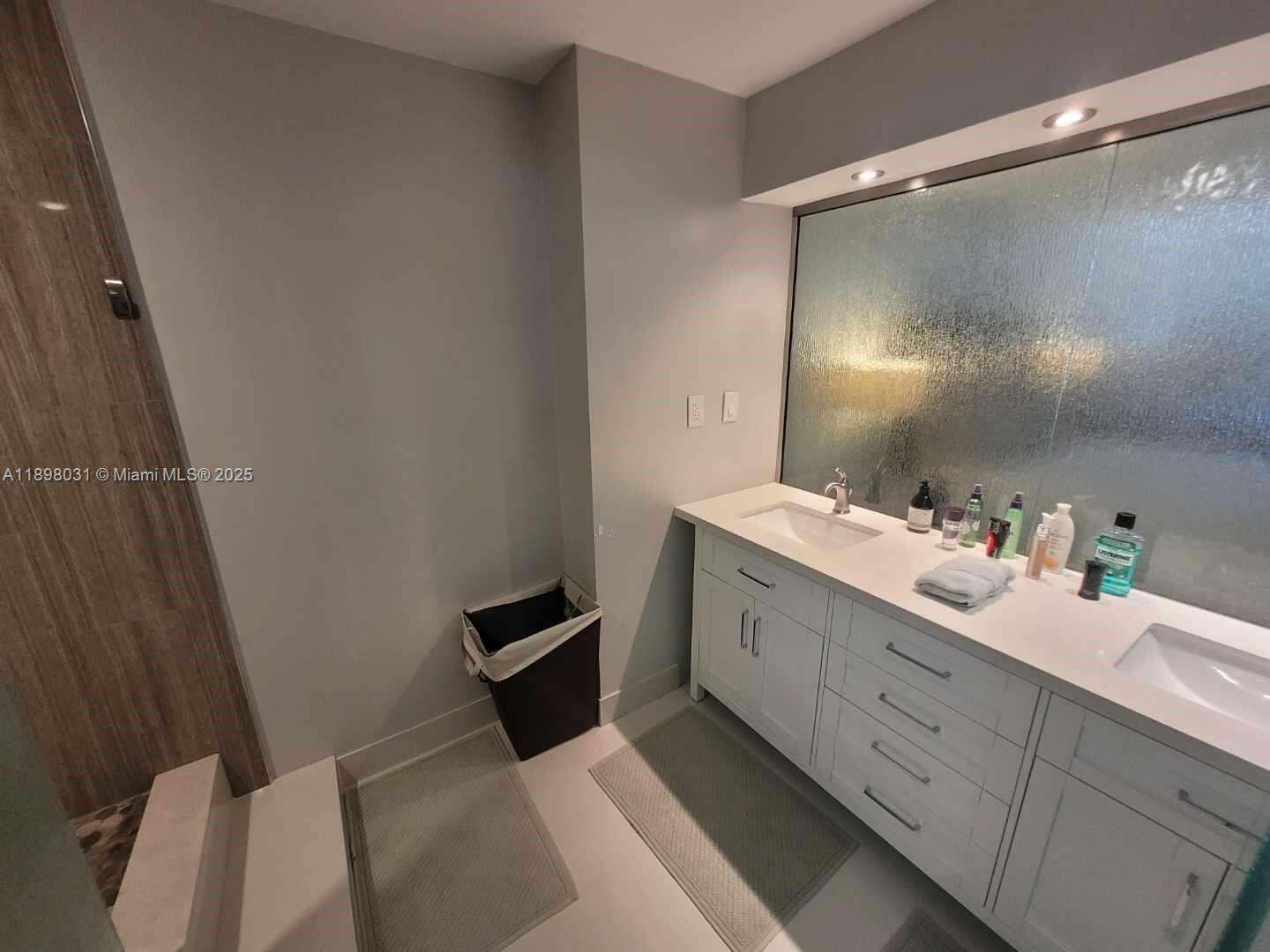 Del Prado at 18071 Biscayne Blvd, Aventura, FL 33160 - For Sale photo 9