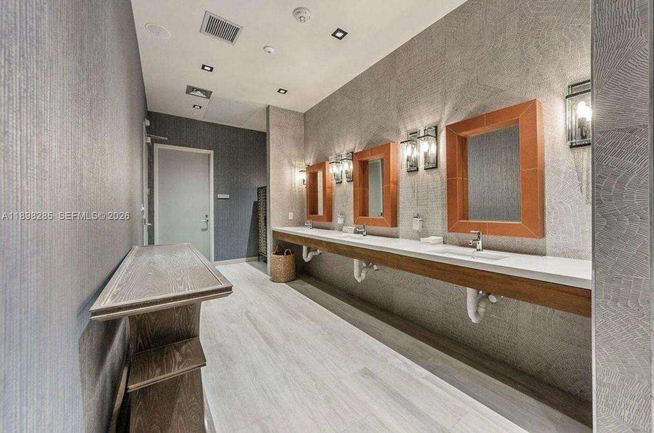 BISCAYNE BEACH - 2900 7 Ave, Miami, FL 33137 | Picture 43