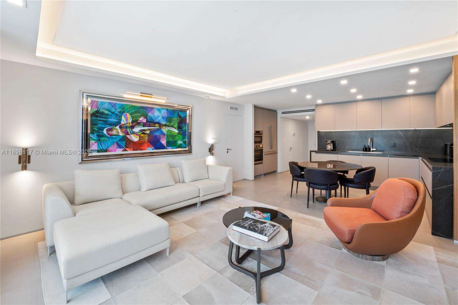 RONEY PALACE - 2301 Collins Ave, Miami Beach, FL 33139 | Picture 3