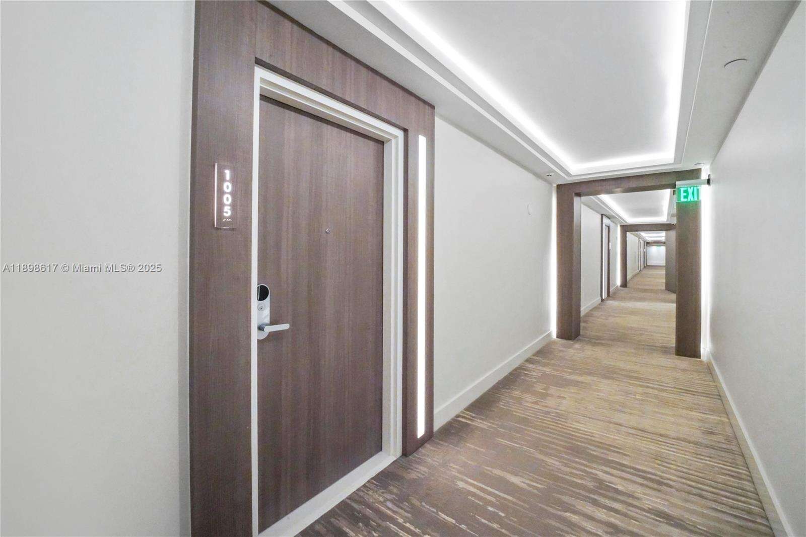 RONEY PALACE - 2301 Collins Ave, Miami Beach, FL 33139 | Picture 22