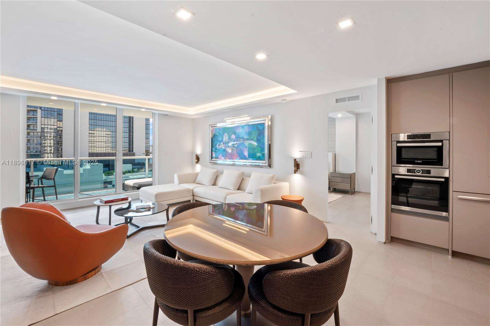 RONEY PALACE - 2301 Collins Ave, Miami Beach, FL 33139 | Picture 9