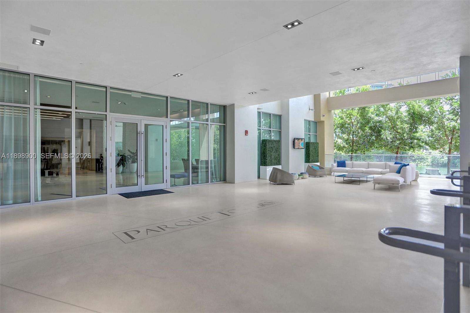 PARQUE TOWERS - 300 Sunny Isles Blvd, Sunny Isles Beach, FL 33160 | Picture 38